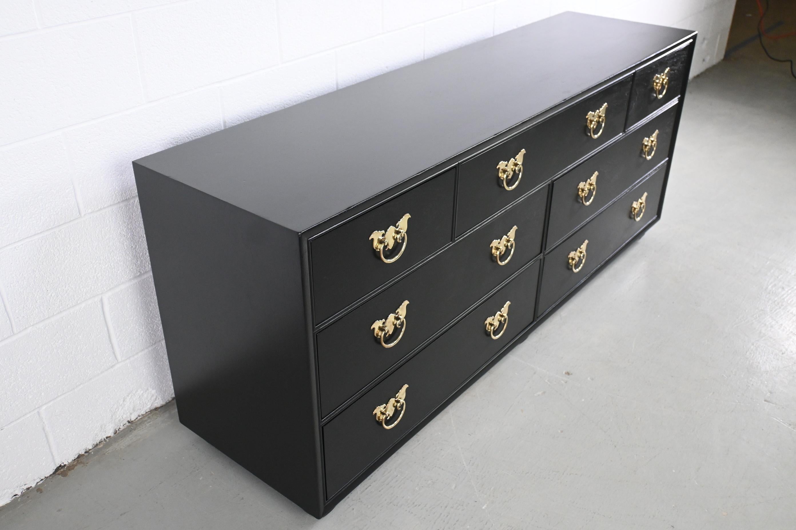 Henredon Furniture Chinese Chippendale Black Lacquered Dresser In Excellent Condition In Morgan, UT