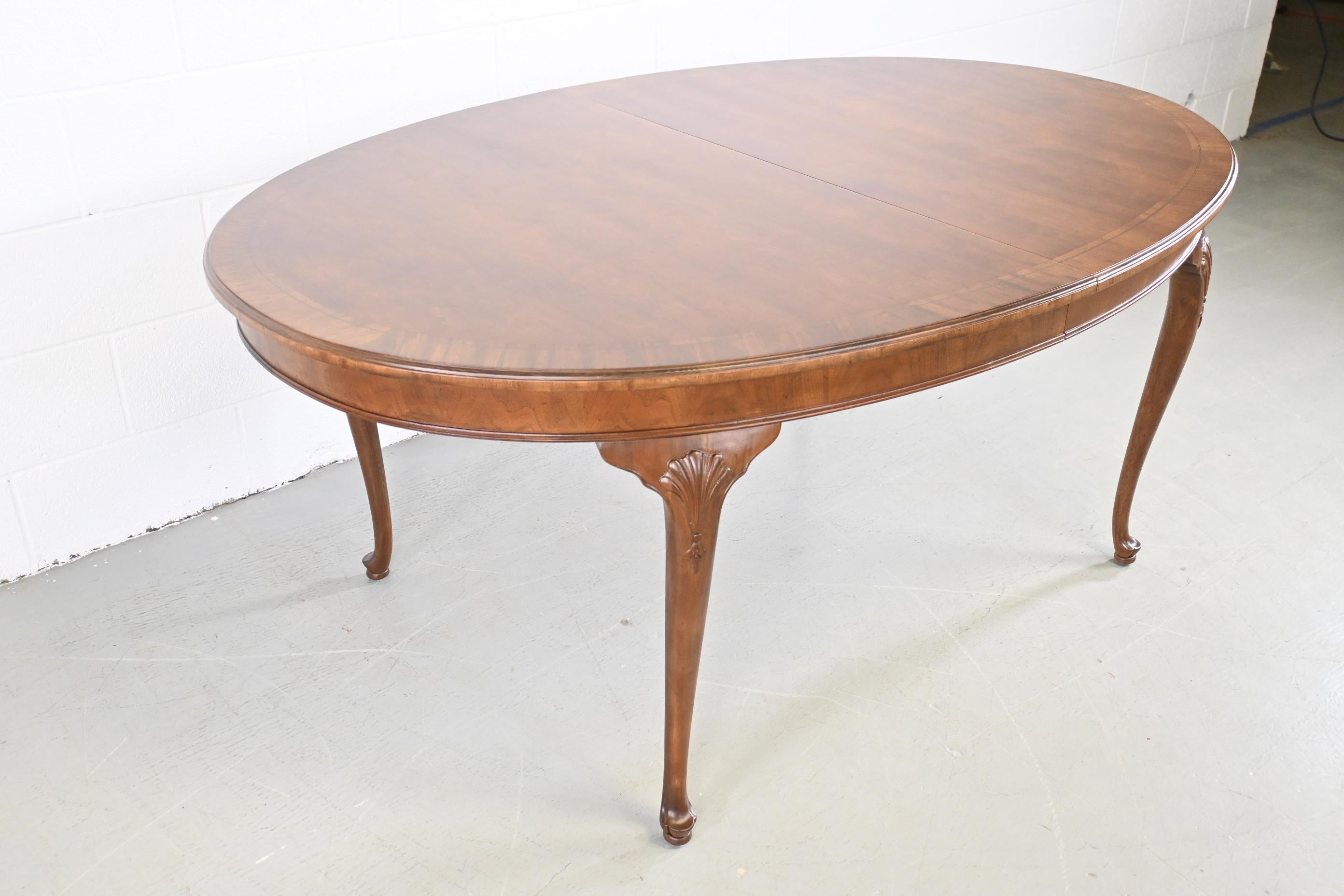 Henredon Furniture French Queen Anne Extension Dining Table 5