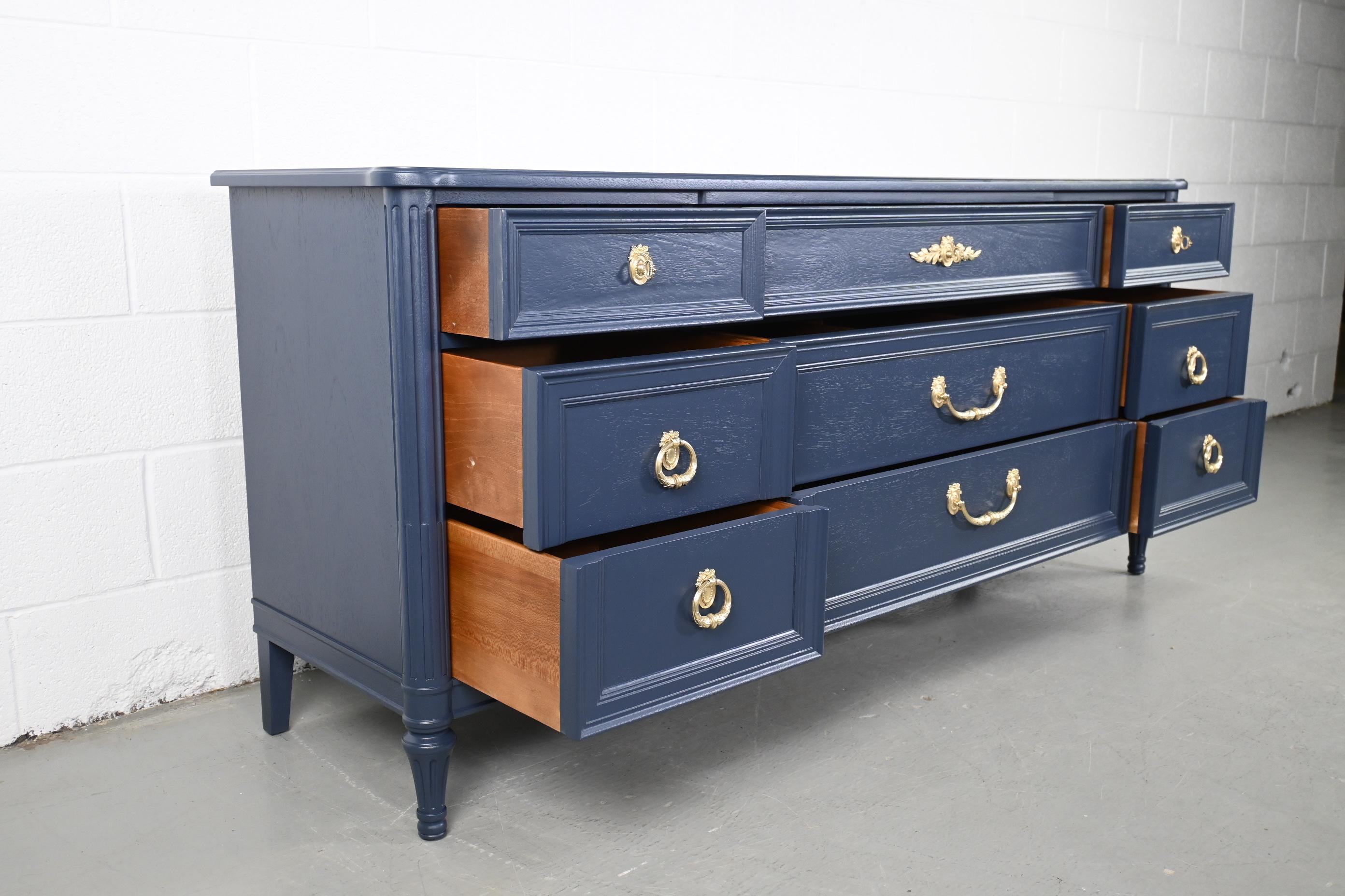 Henredon Furniture French Regency Navy Lacquered Dresser 5