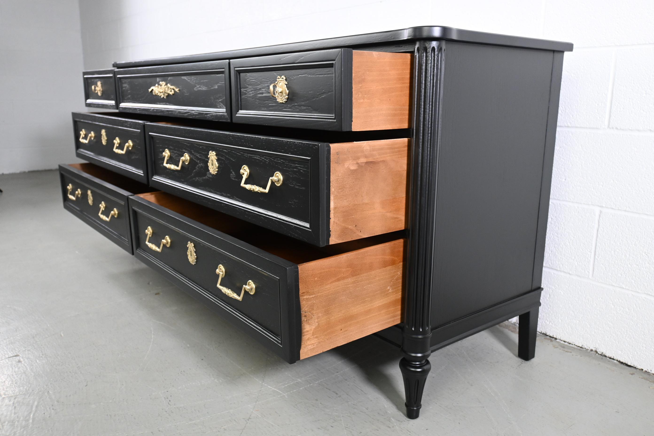 Henredon Furniture French Regency Style Black Lacquered Dresser For Sale 4