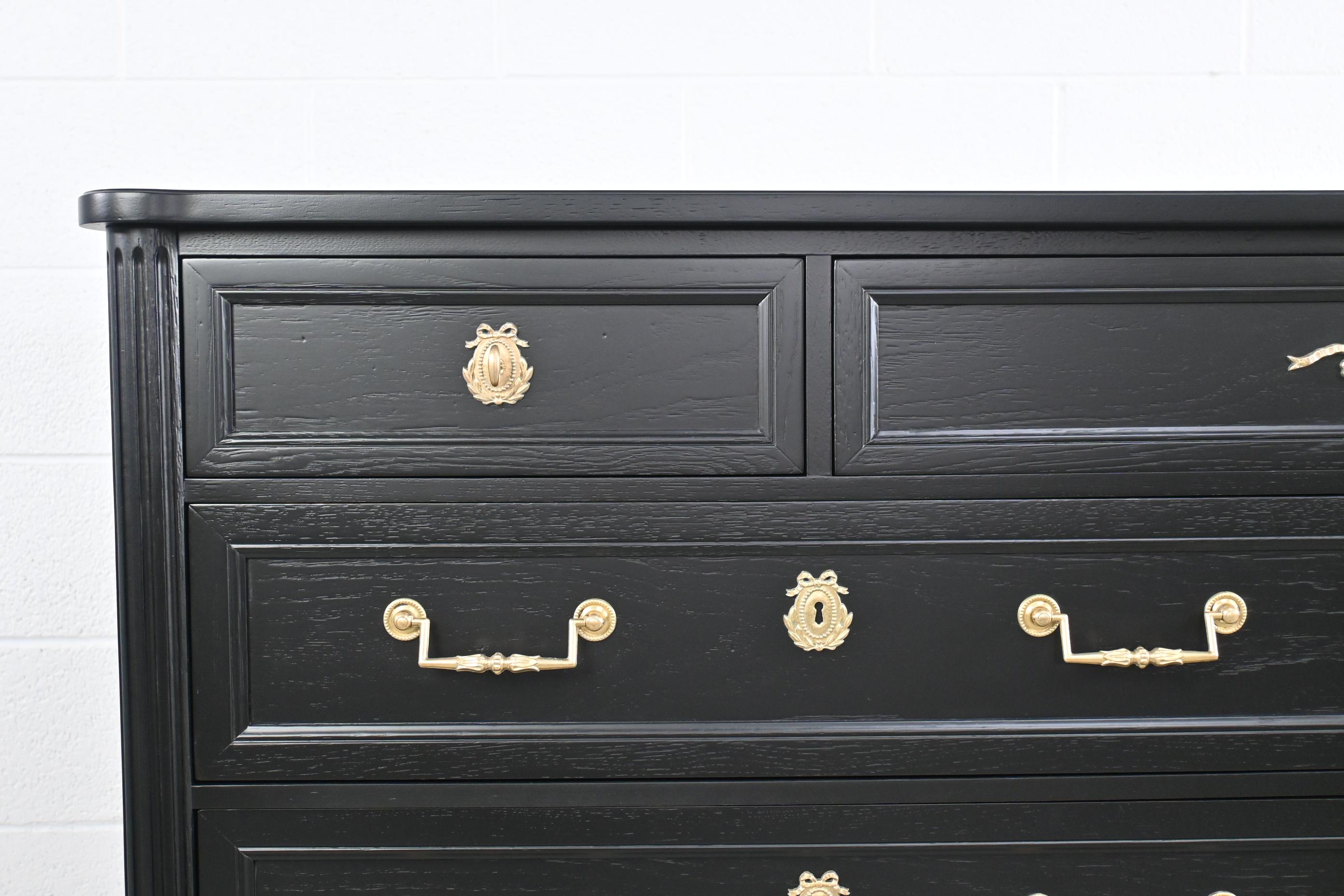 Henredon Furniture French Regency Style Black Lacquered Dresser For Sale 1
