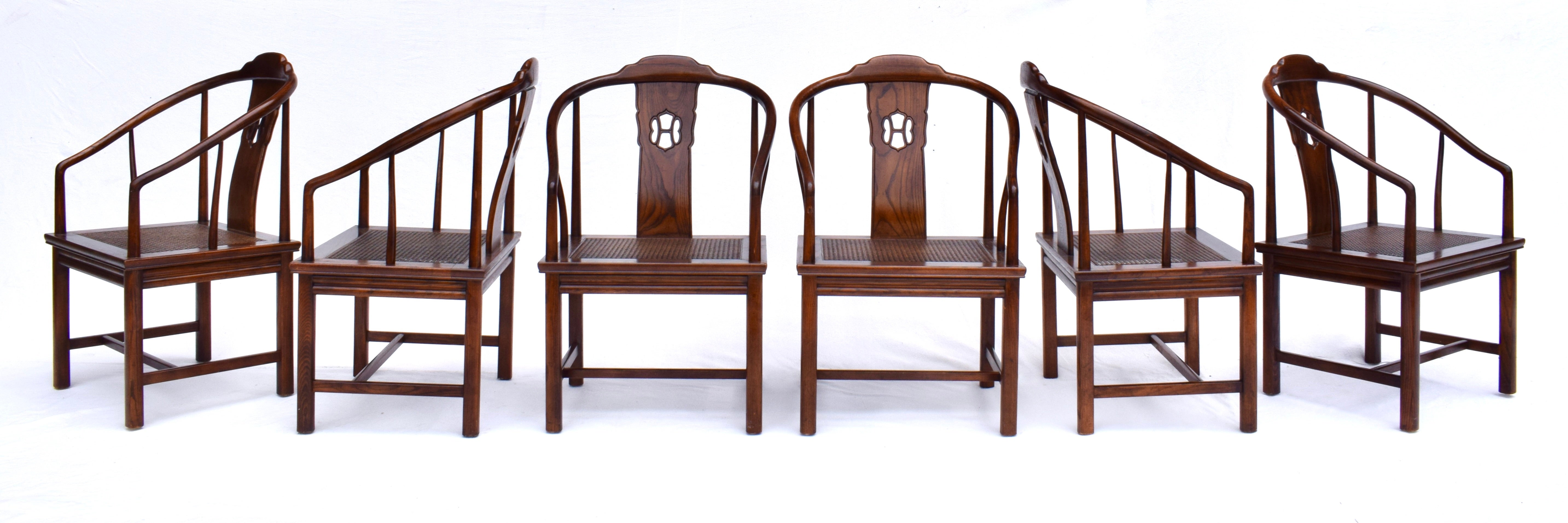 A set of six solid Oak dining chairs with caned seats by Henredon Furniture boasting surprisingly transitional aesthetics & exceptional cradling support & comfort. Optional custom cushions are included, ready for use. Signed.
