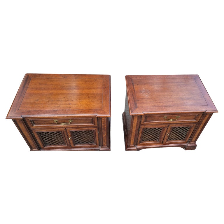 Henredon Furniture Walnut and Mission Oak French Wire Mesh Bedside