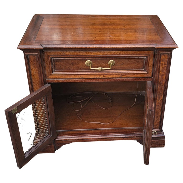 Henredon Furniture Walnut and Mission Oak French Wire Mesh Bedside