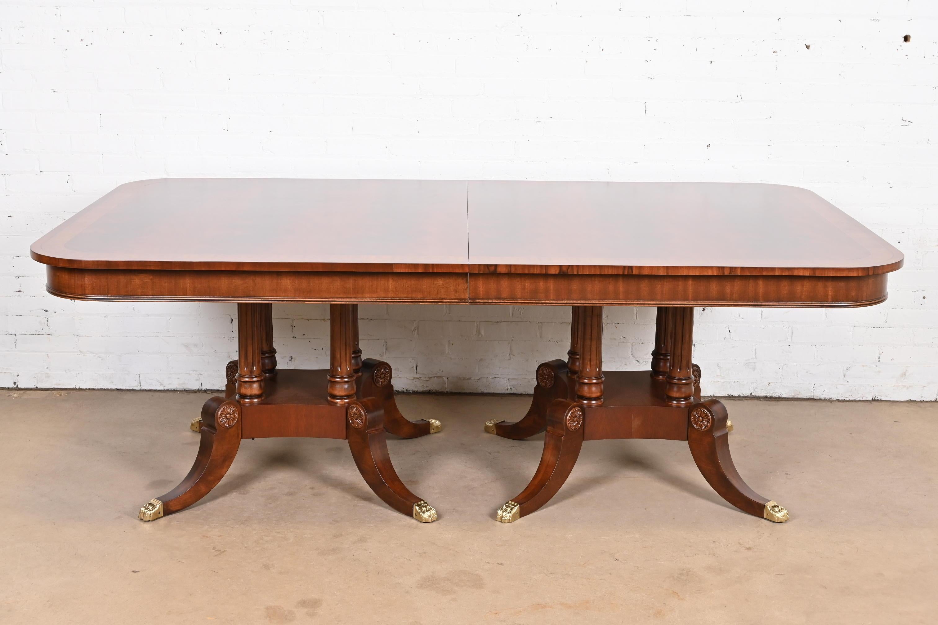 Henredon Georgian Banded Flame Mahogany Double Pedestal Extension Dining Table 1