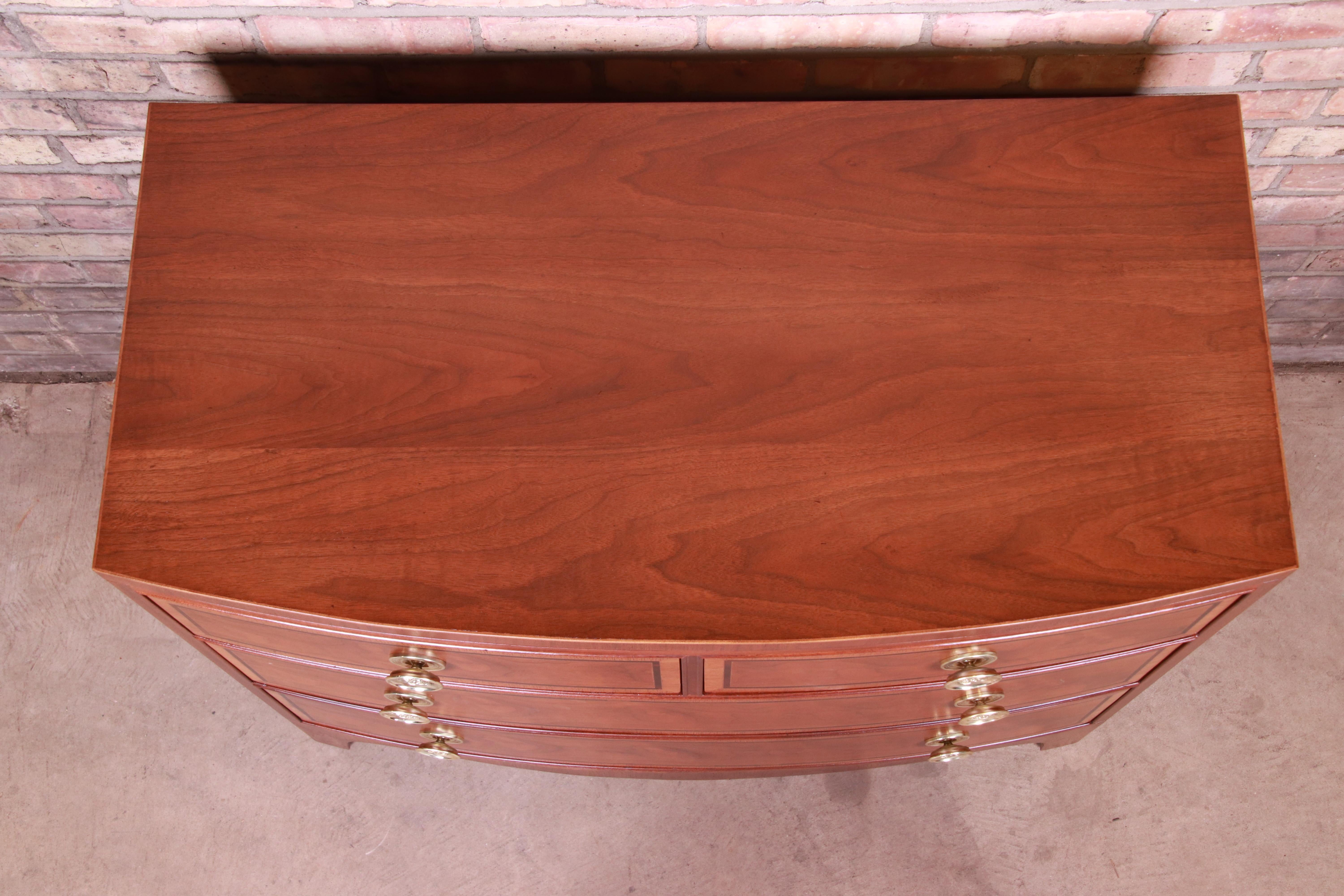 Henredon Georgian Banded Mahogany Bow Front Bachelor Chest, Newly Restored 8