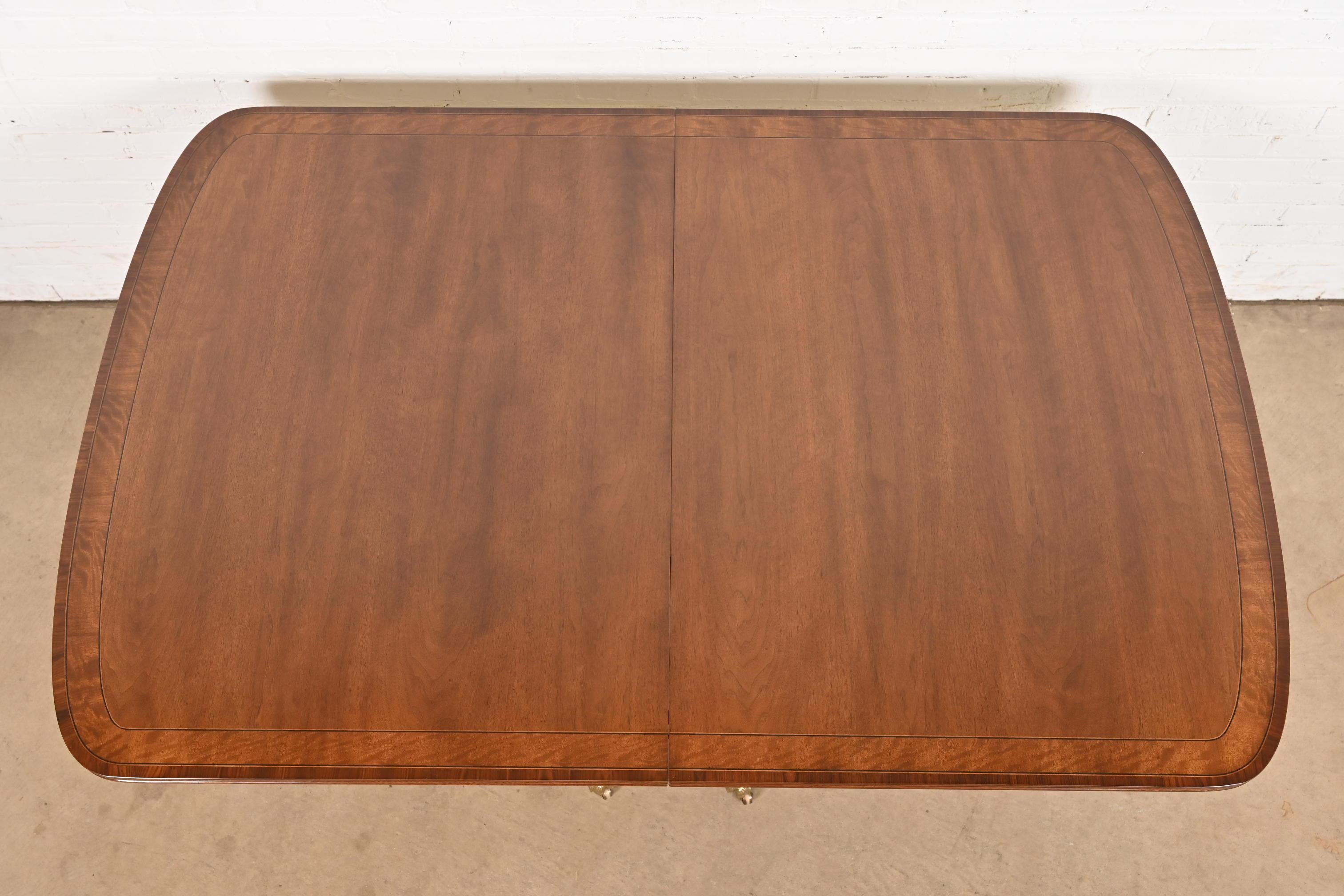 Henredon Georgian Banded Mahogany Double Pedestal Dining Table, Refinished For Sale 4