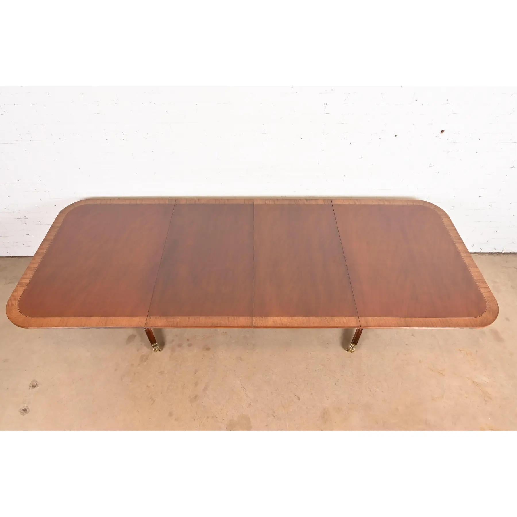 Brass Henredon Georgian Banded Mahogany Double Pedestal Dining Table, Refinished For Sale