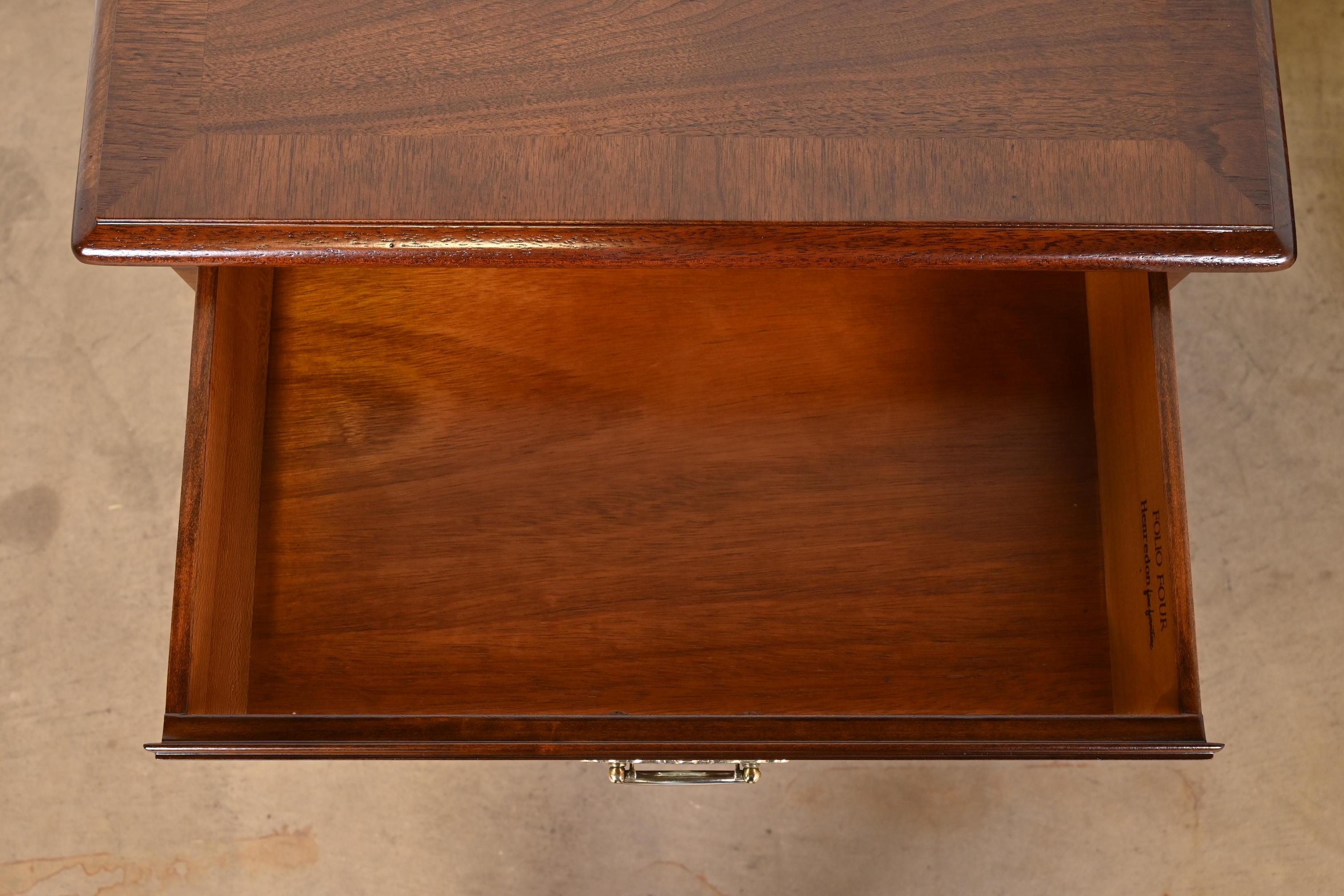 Henredon Georgian Banded Mahogany Nightstands, Newly Refinished 3