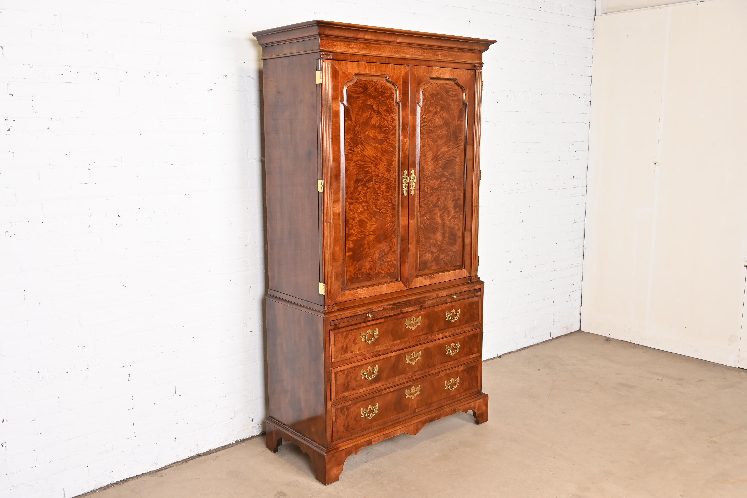 Henredon Georgian Burled Mahogany Armoire Dresser or Linen Press In Good Condition In South Bend, IN