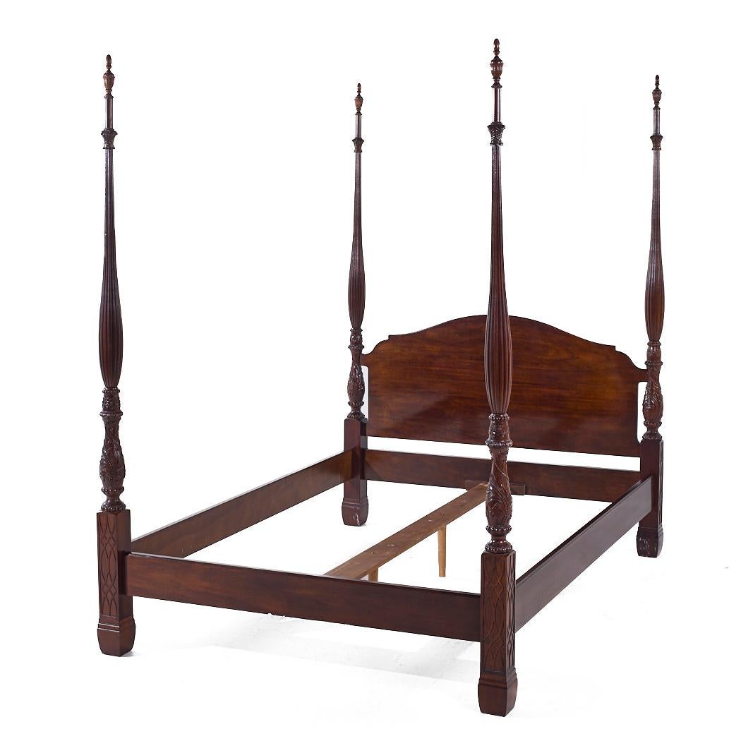 American Henredon Georgian Carved Mahogany Queen Poster Bed For Sale