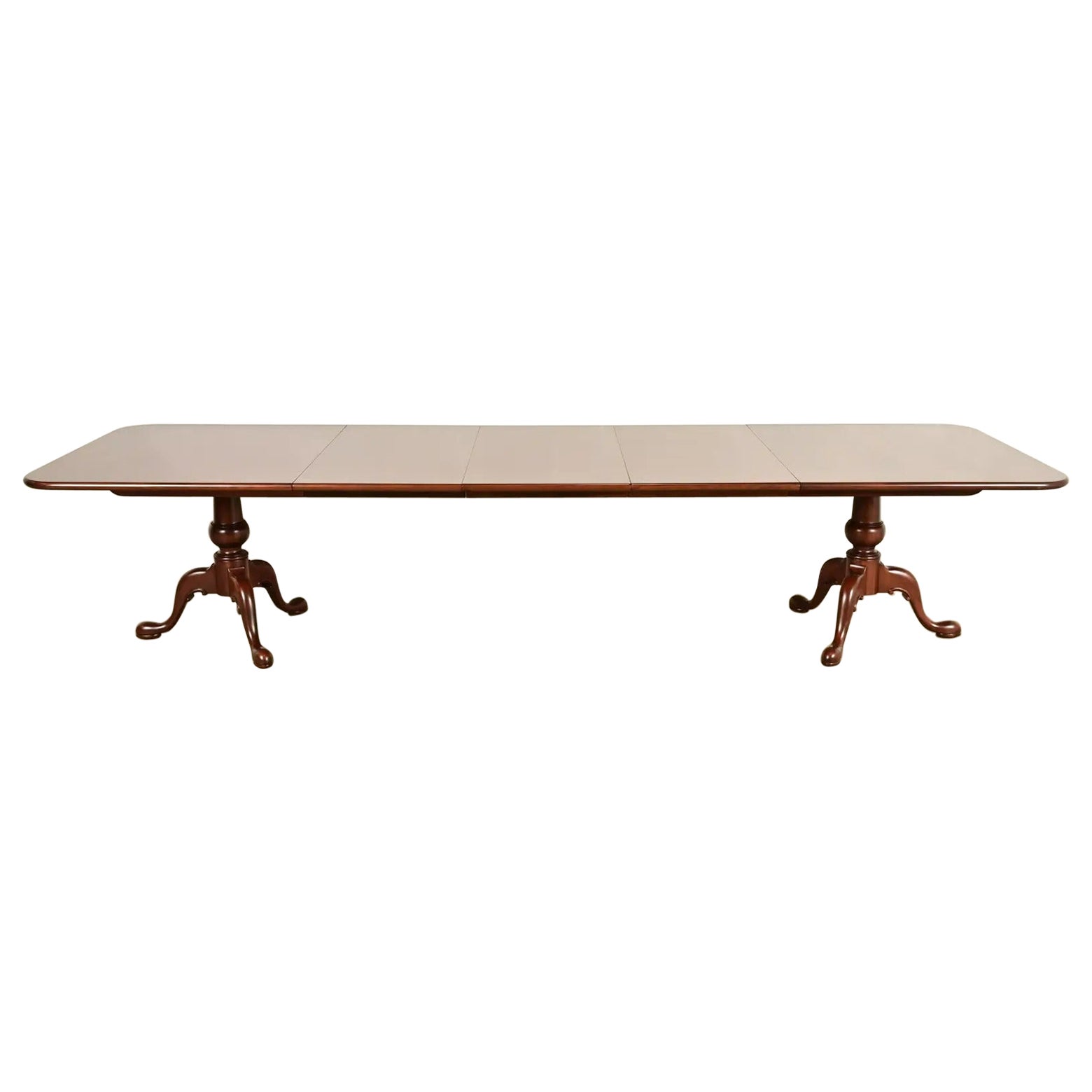 Henredon Georgian Carved Solid Cherry Wood Pedestal Extension Dining Table