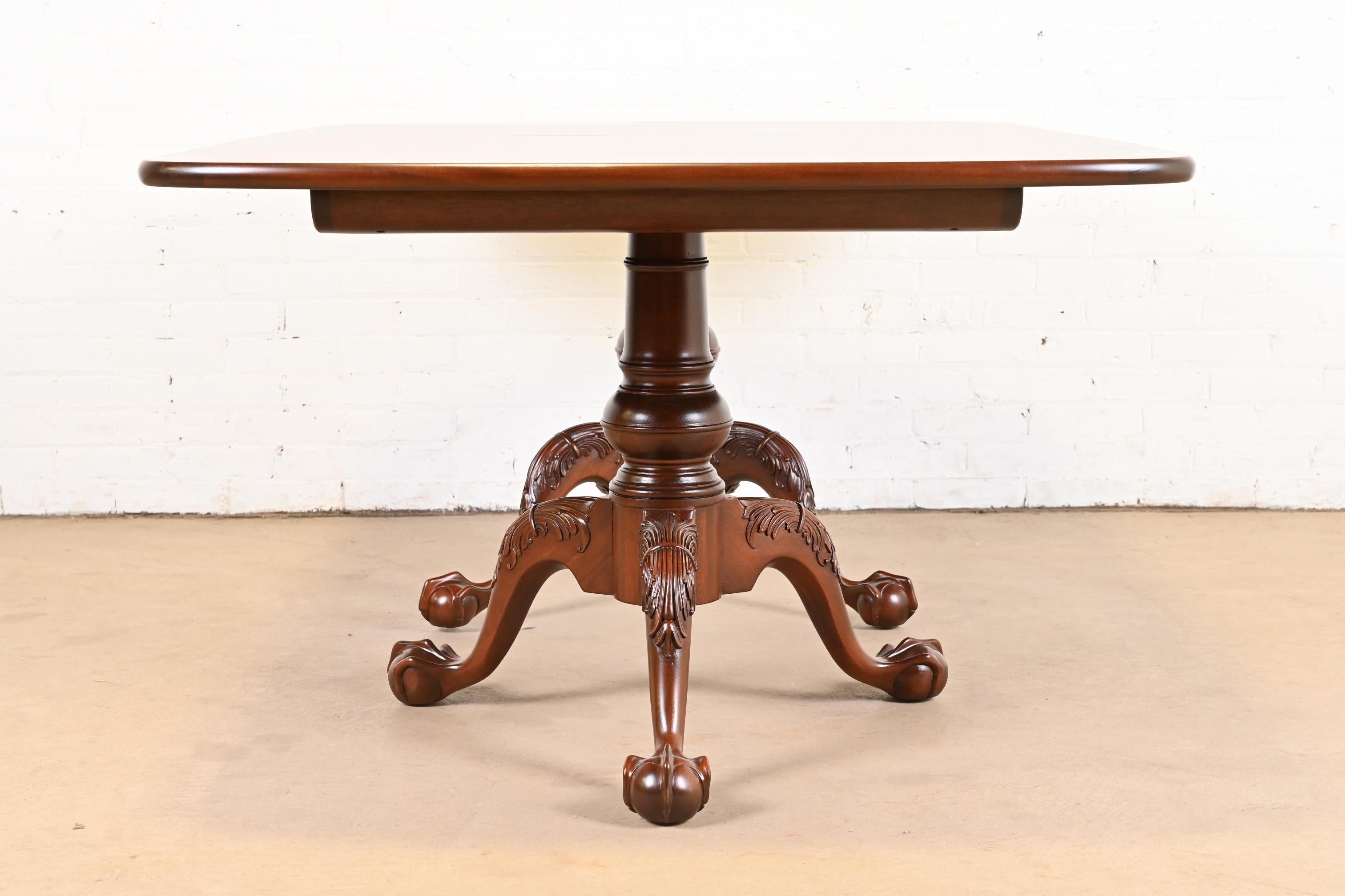 Henredon Georgian Flame Mahogany Double Pedestal Extension Dining Table For Sale 9