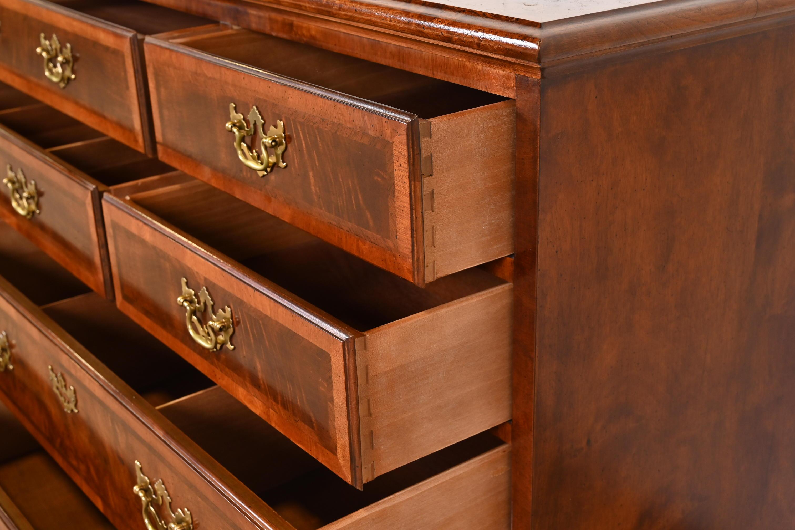 Henredon Georgian Mahogany and Burl Wood Ten-Drawer Dresser or Credenza 6