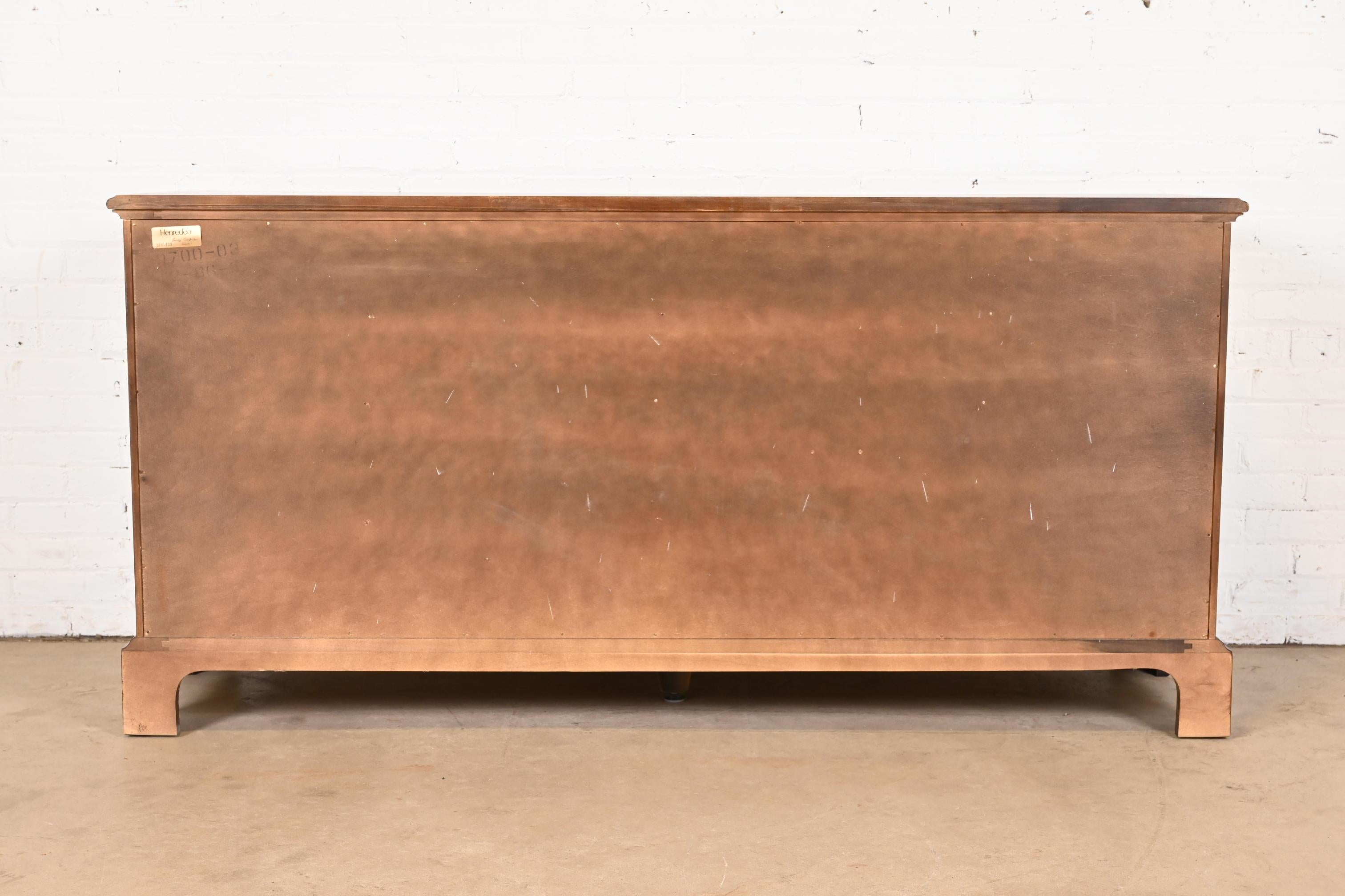 Henredon Georgian Mahogany and Burl Wood Ten-Drawer Dresser or Credenza 11