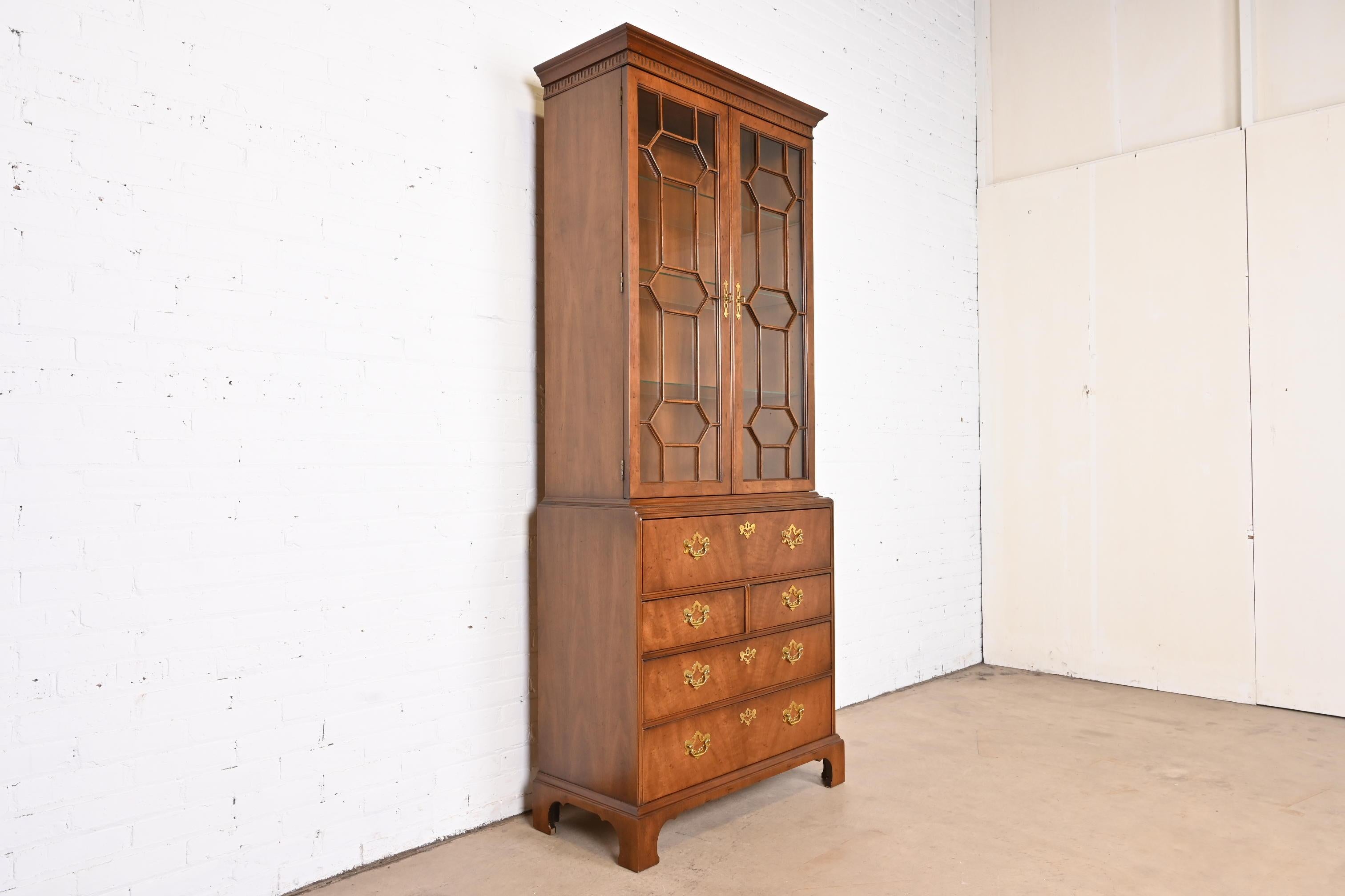 Henredon Georgian Mahogany Breakfront Bookcase Bureau with Drop Front Desk In Good Condition In South Bend, IN