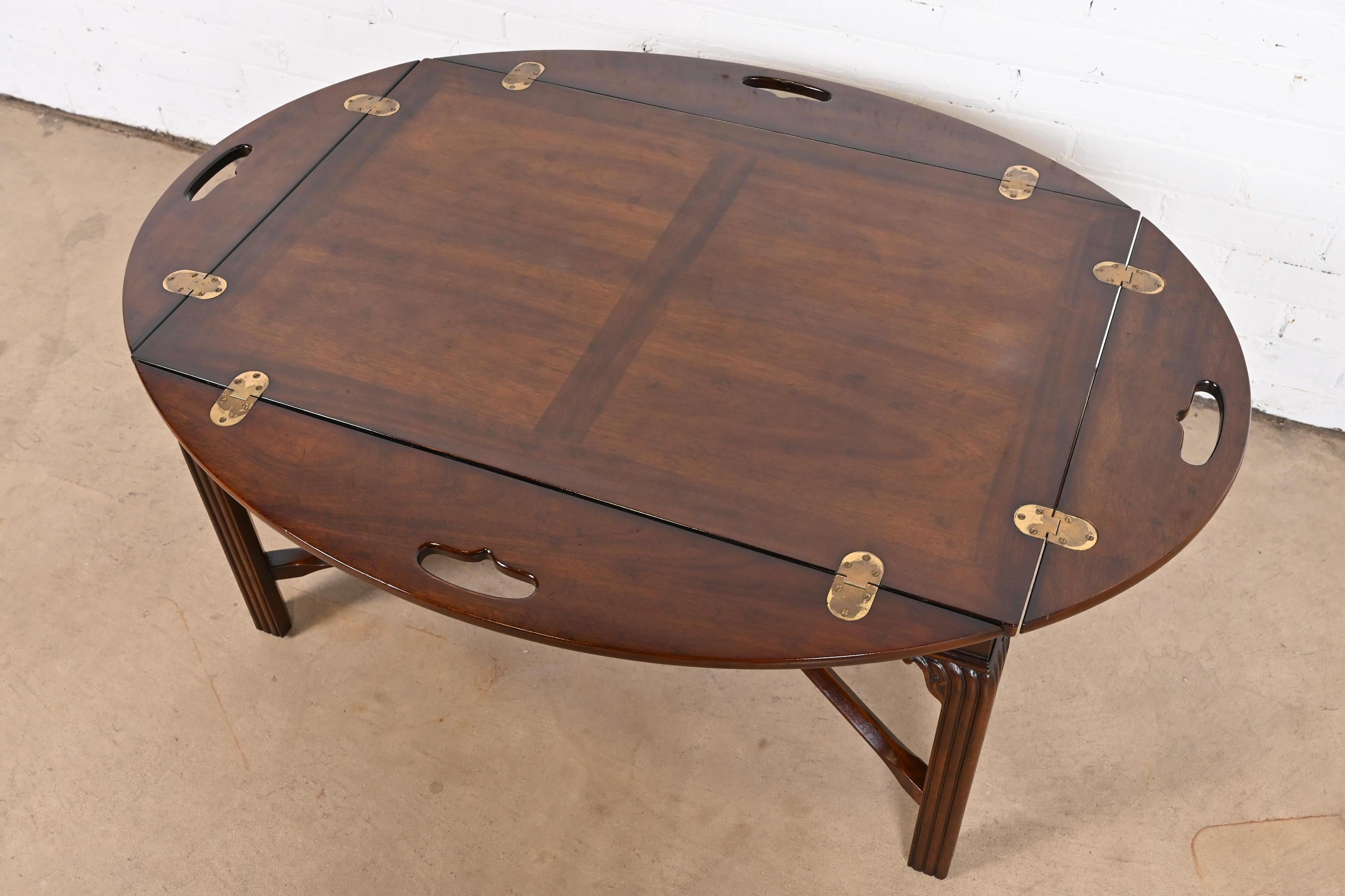 Henredon Georgian Mahogany Butler's Coffee Table In Good Condition For Sale In South Bend, IN