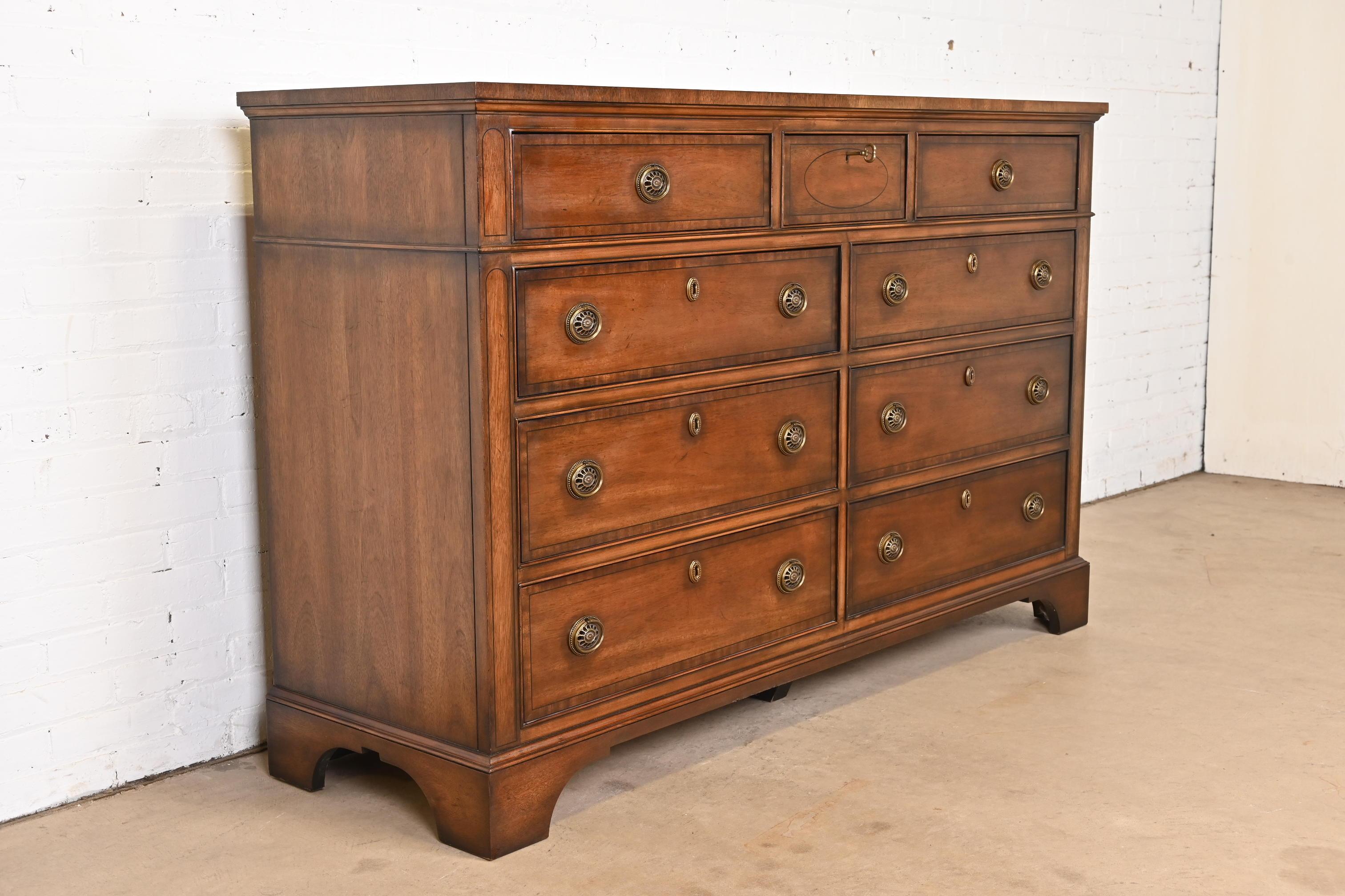 20th Century Henredon Georgian Mahogany Dresser or Chest of Drawers