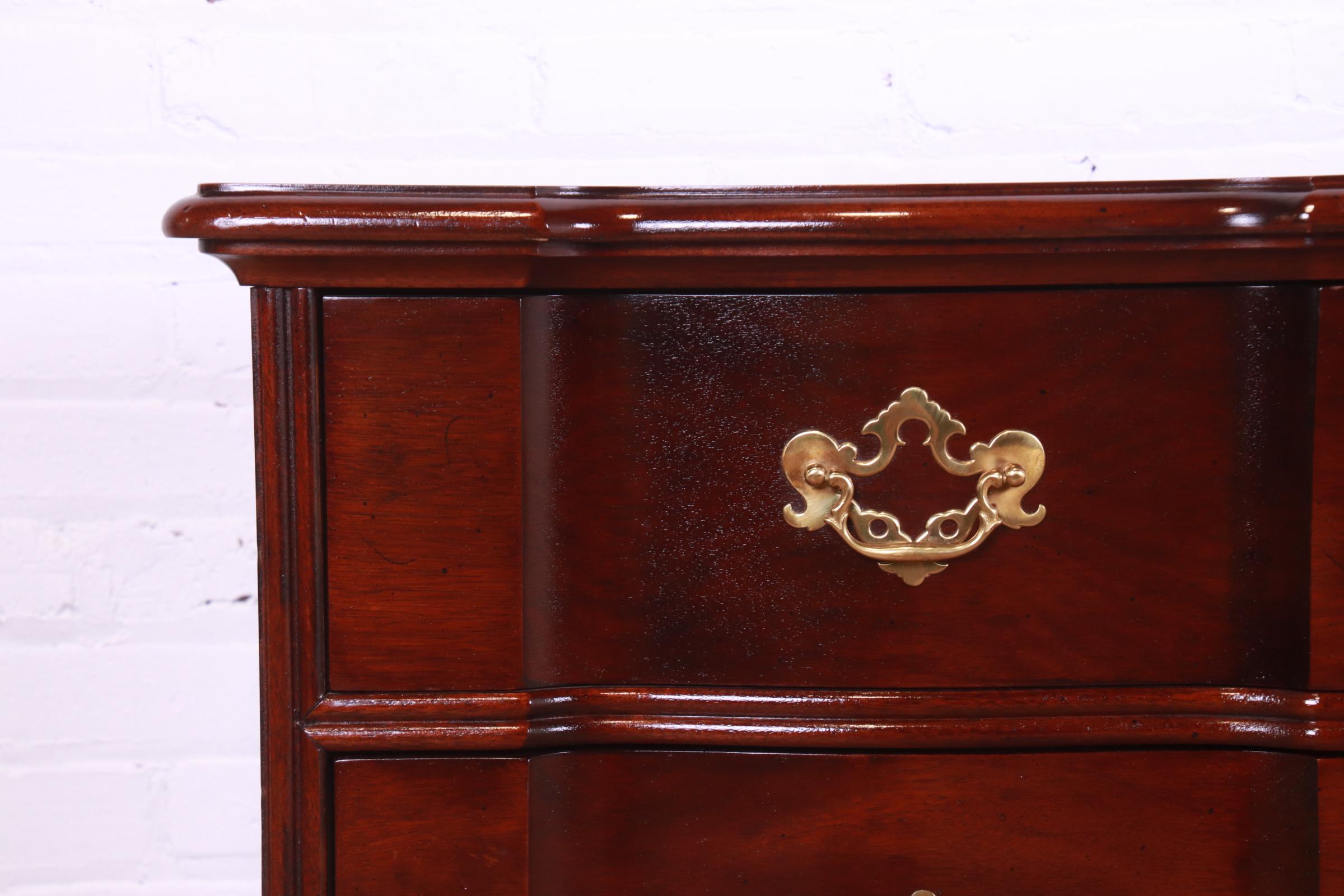 Henredon Georgian Solid Mahogany Block Front Triple Dresser 8