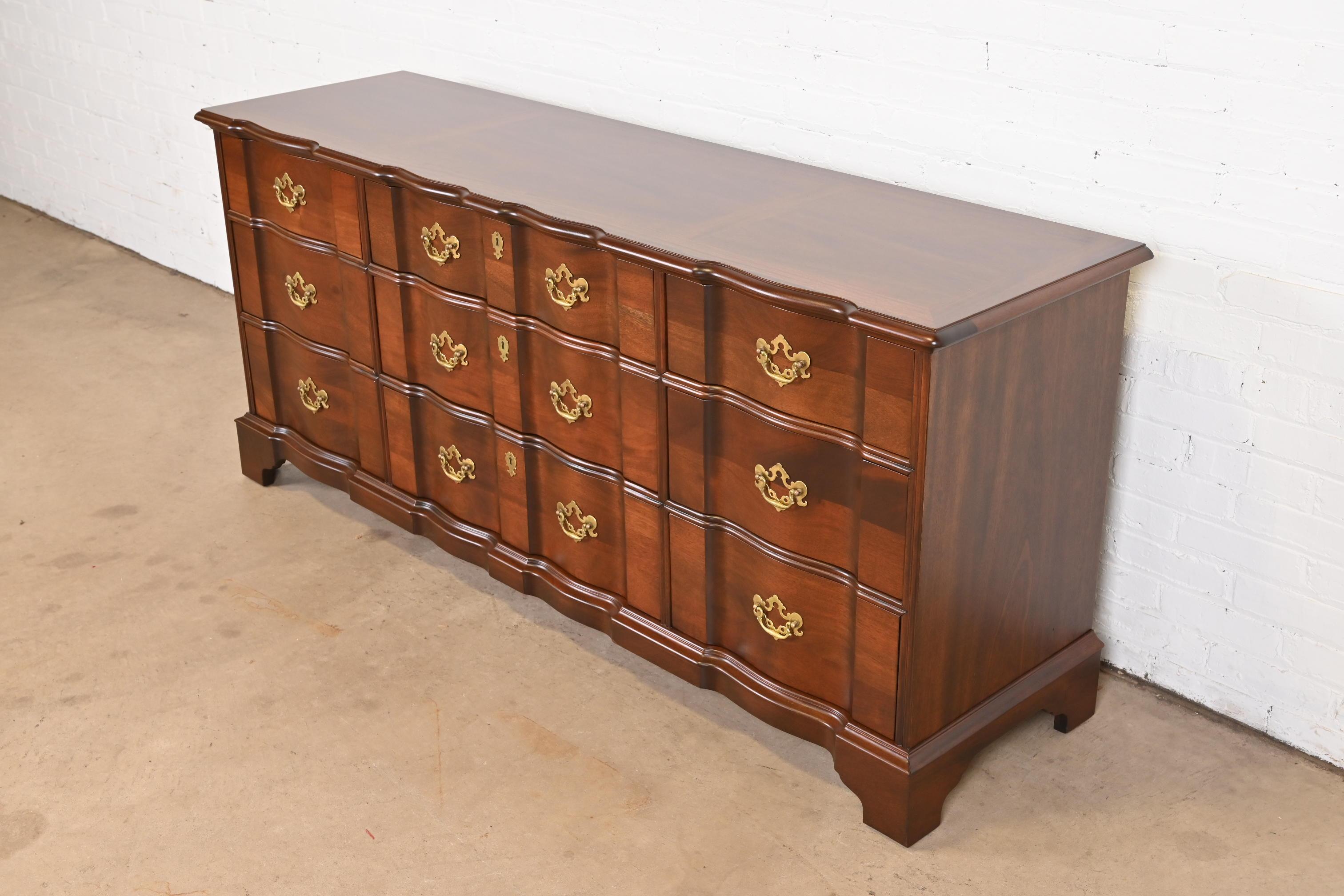 American Henredon Georgian Solid Mahogany Block Front Triple Dresser, Newly Refinished For Sale