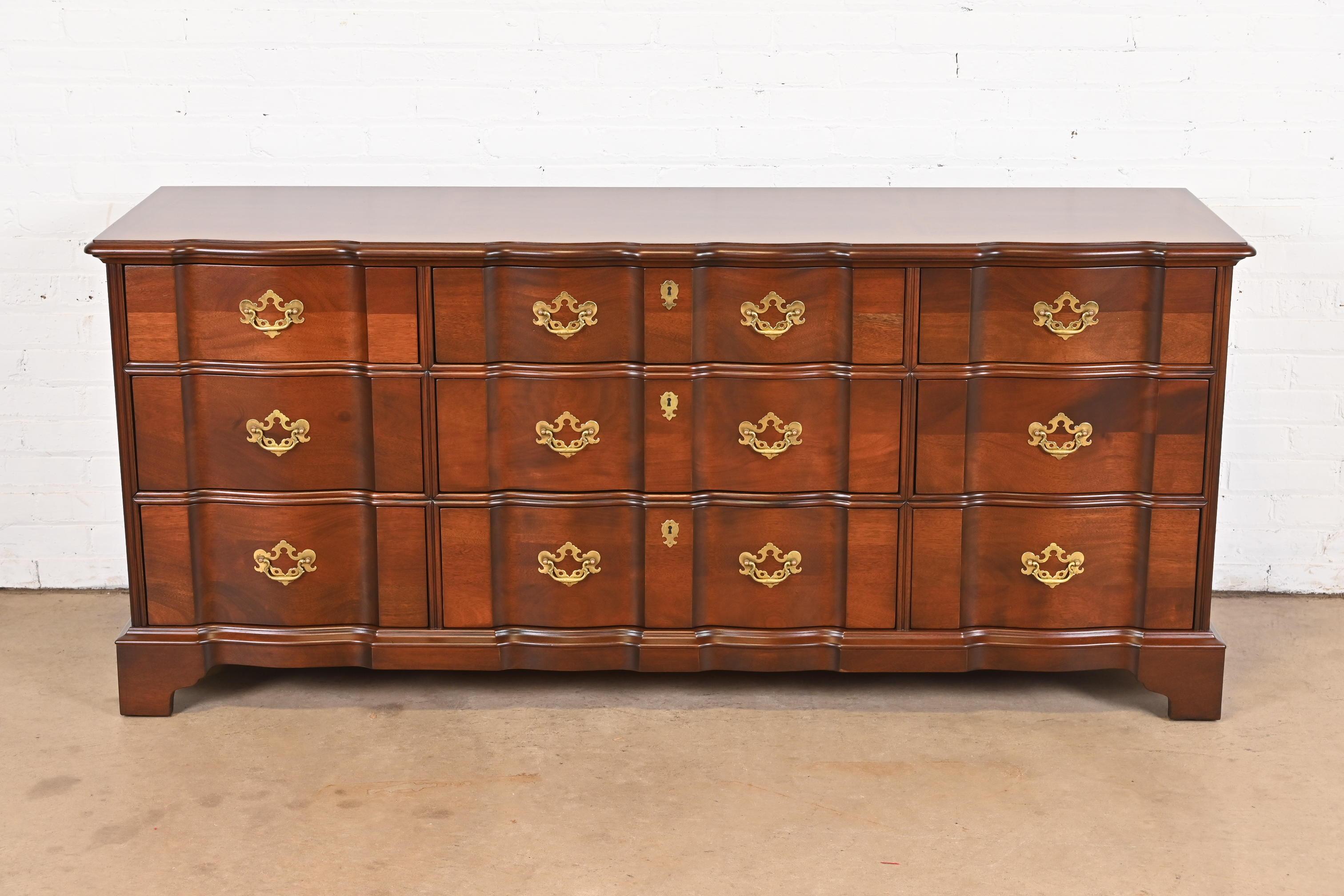 Brass Henredon Georgian Solid Mahogany Block Front Triple Dresser, Newly Refinished For Sale