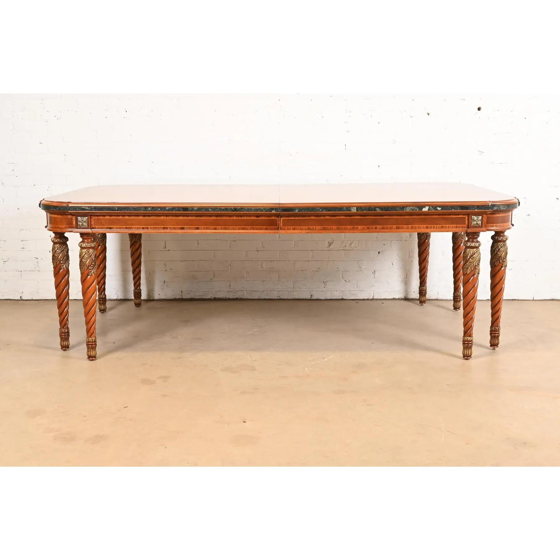 Américain Henredon Grand Provenance Italian Neoclassical Extension Dining Table en vente