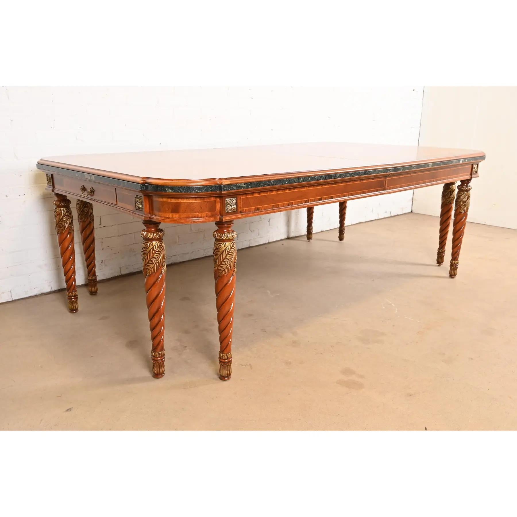Henredon Grand Provenance Italian Neoclassical Extension Dining Table Bon état - En vente à South Bend, IN