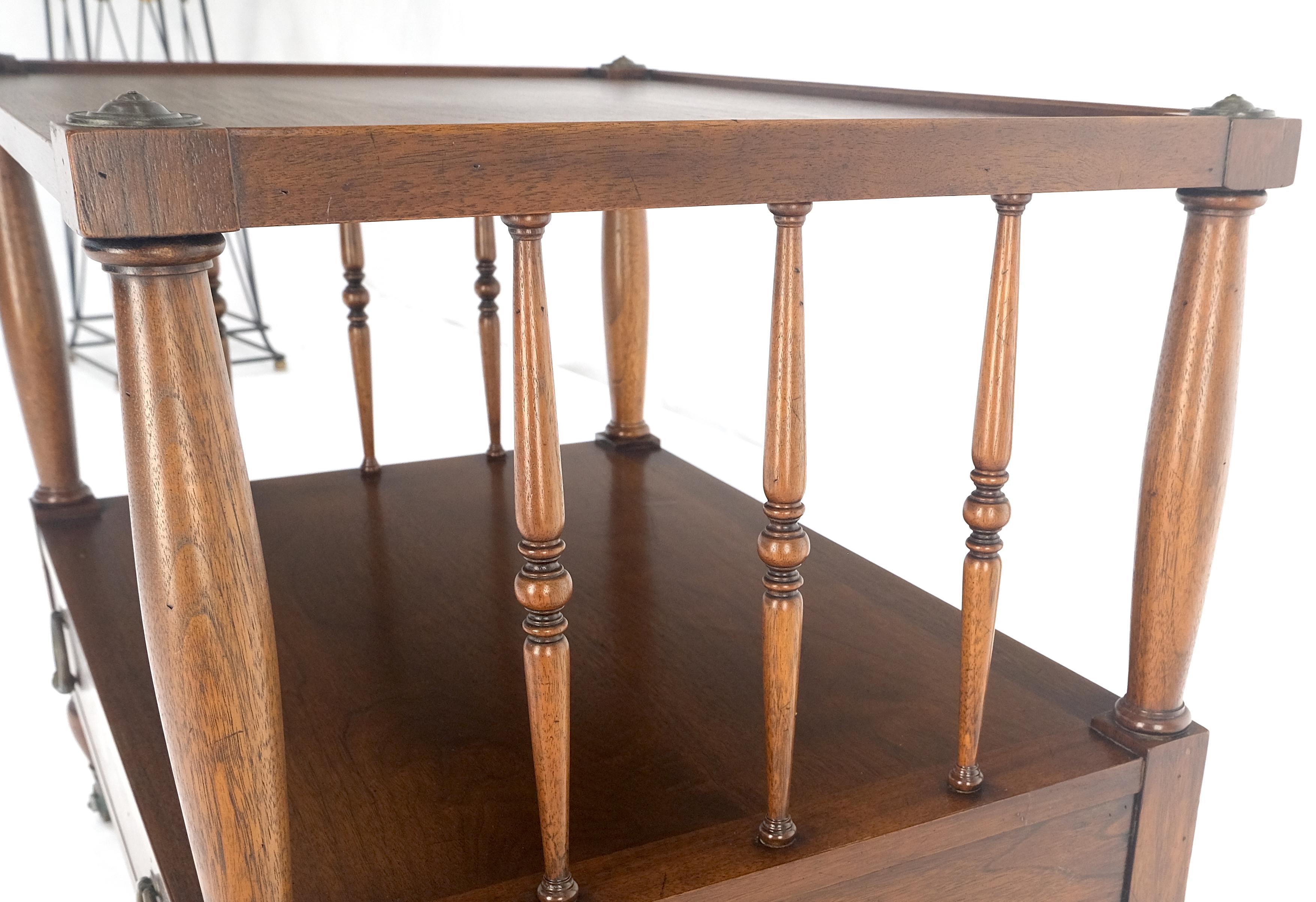 Henredon Heritage One Drawer Drop Ring Pulls Walnut End Table Nightstand MINT For Sale 5