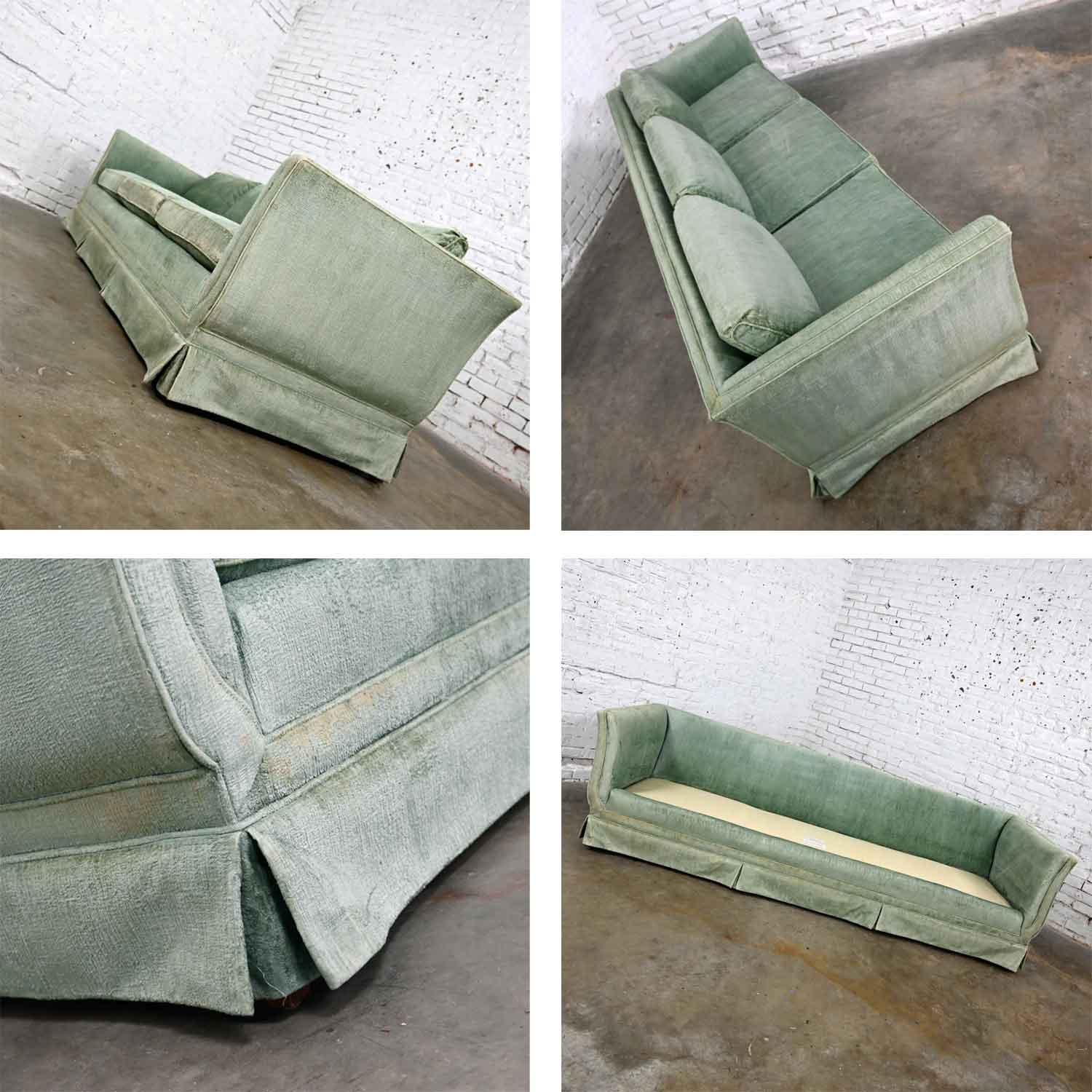 Henredon Hollywood Regency Art Deco Mnt Green Velvet Modified Tuxedo Style Sofa 6