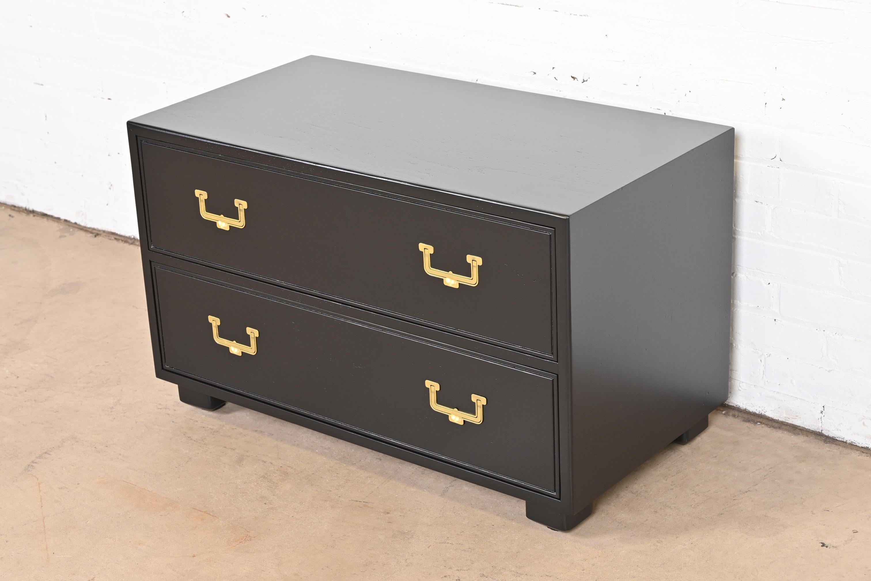 Late 20th Century Henredon Hollywood Regency Black Lacquered Campaign Chest of Drawers, Refinished For Sale