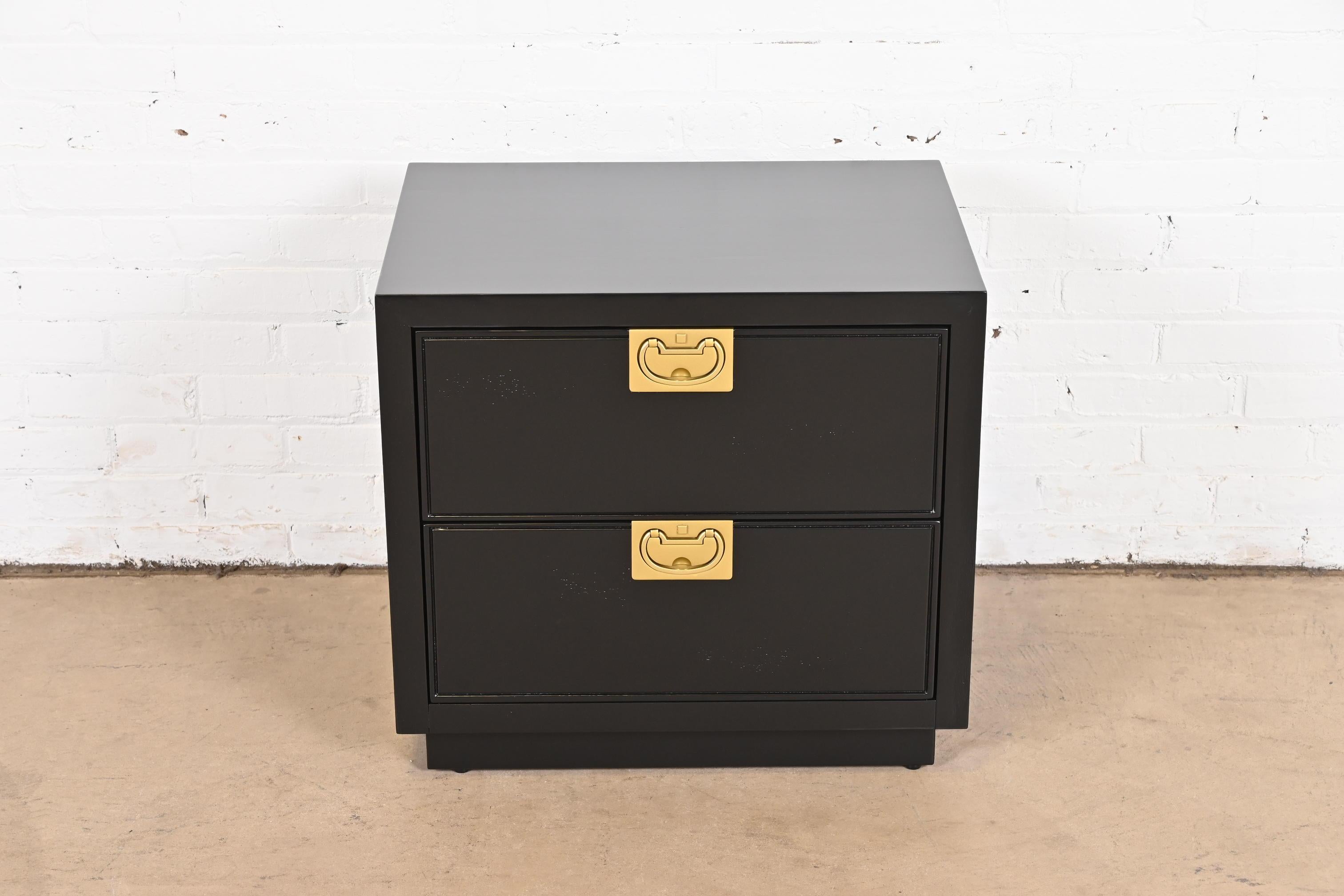Henredon Hollywood Regency Black Lacquered Campaign Nightstand, Newly Refinished In Good Condition For Sale In South Bend, IN