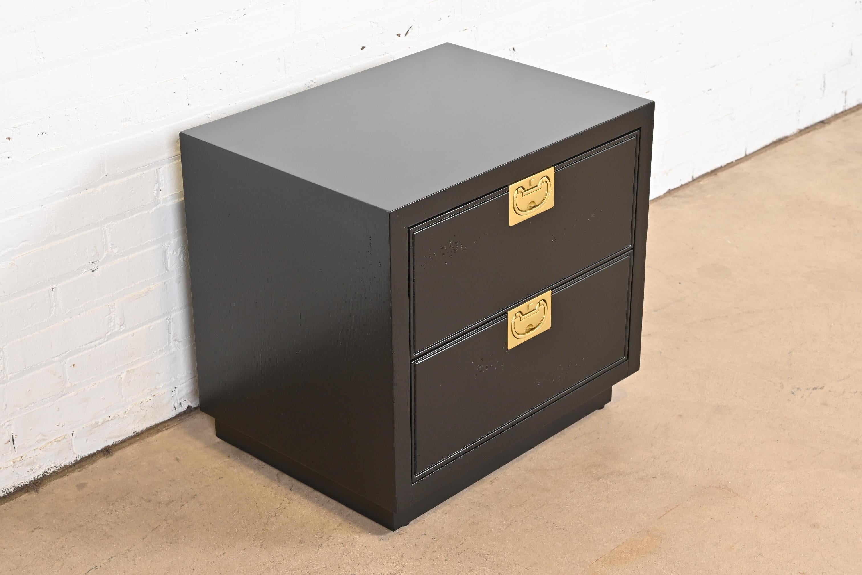 Late 20th Century Henredon Hollywood Regency Black Lacquered Campaign Nightstand, Newly Refinished For Sale