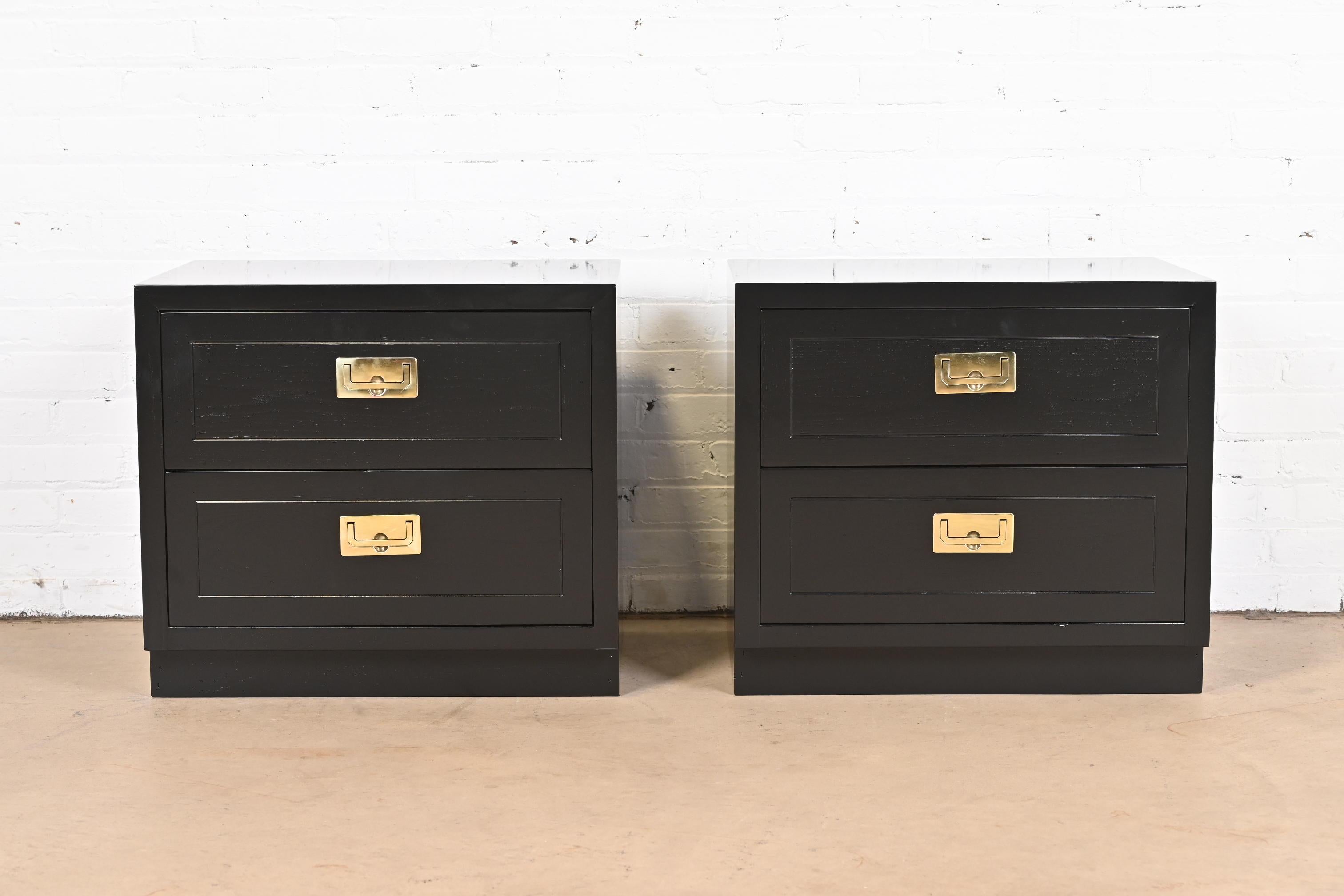 Mid-Century Modern Henredon Hollywood Regency Black Lacquered Campaign Nightstands, Refinished