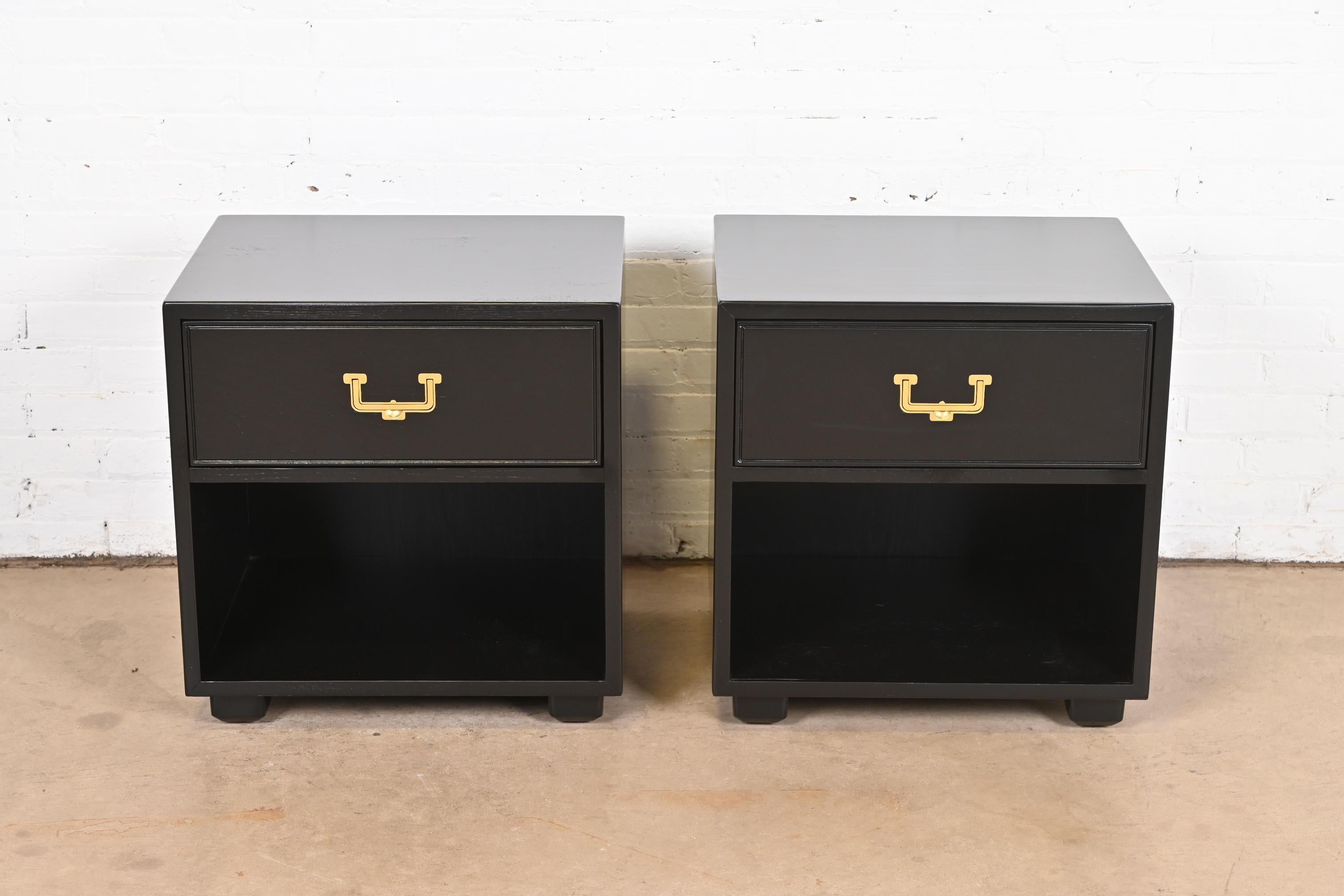 American Henredon Hollywood Regency Black Lacquered Campaign Nightstands, Refinished For Sale