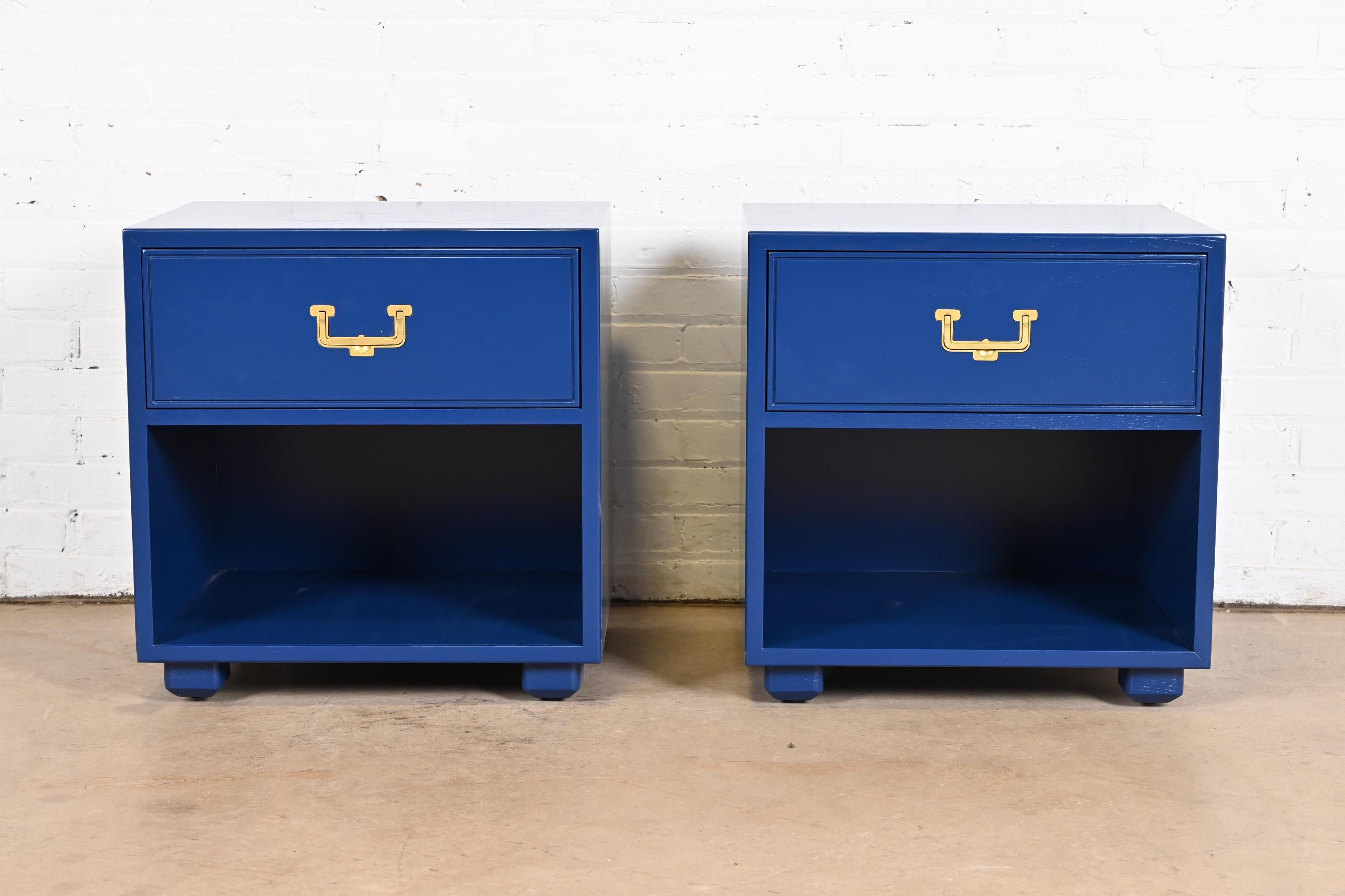 American Henredon Hollywood Regency Campaign Blue Lacquered Nightstands, Newly Refinished For Sale