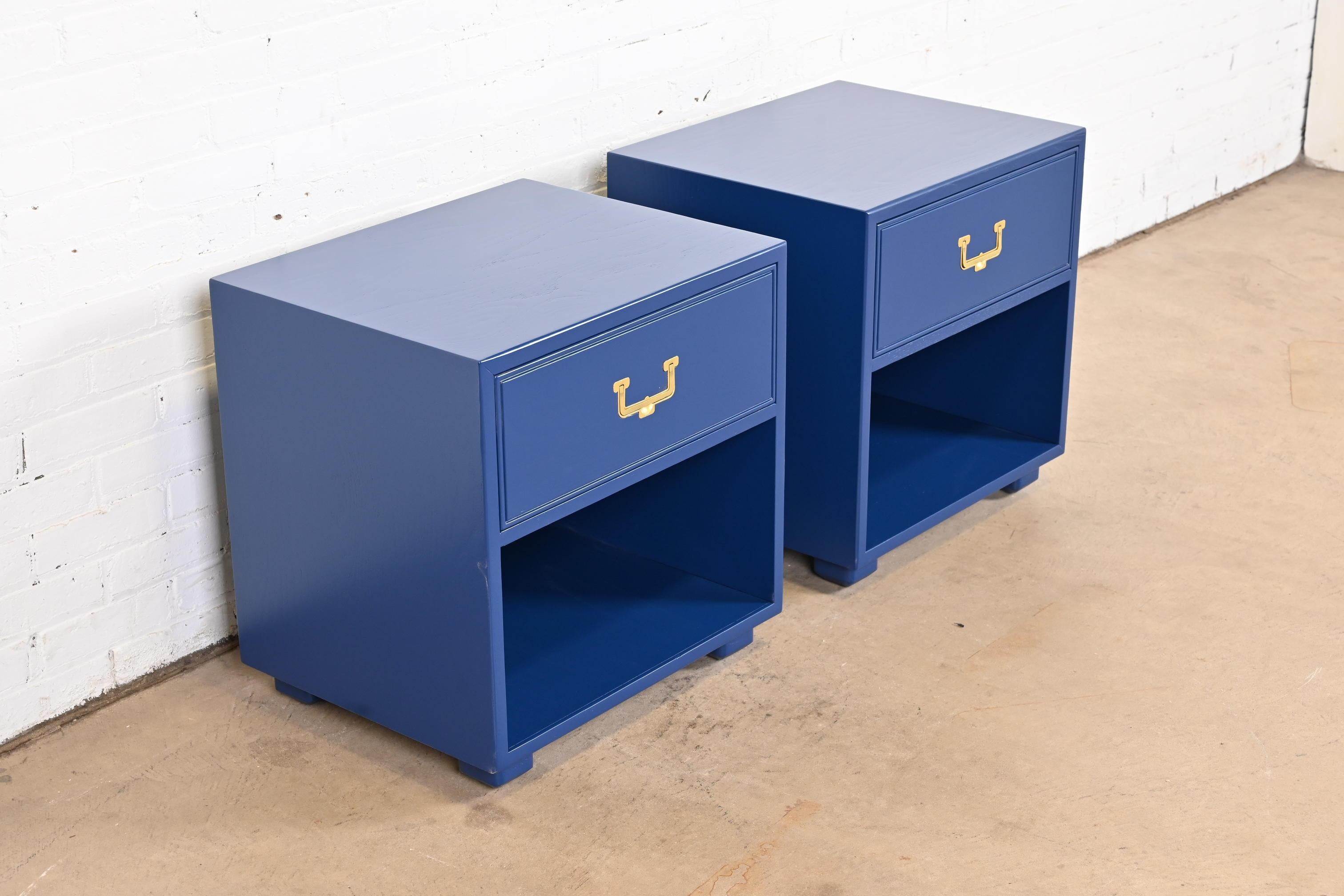 Late 20th Century Henredon Hollywood Regency Campaign Blue Lacquered Nightstands, Newly Refinished For Sale