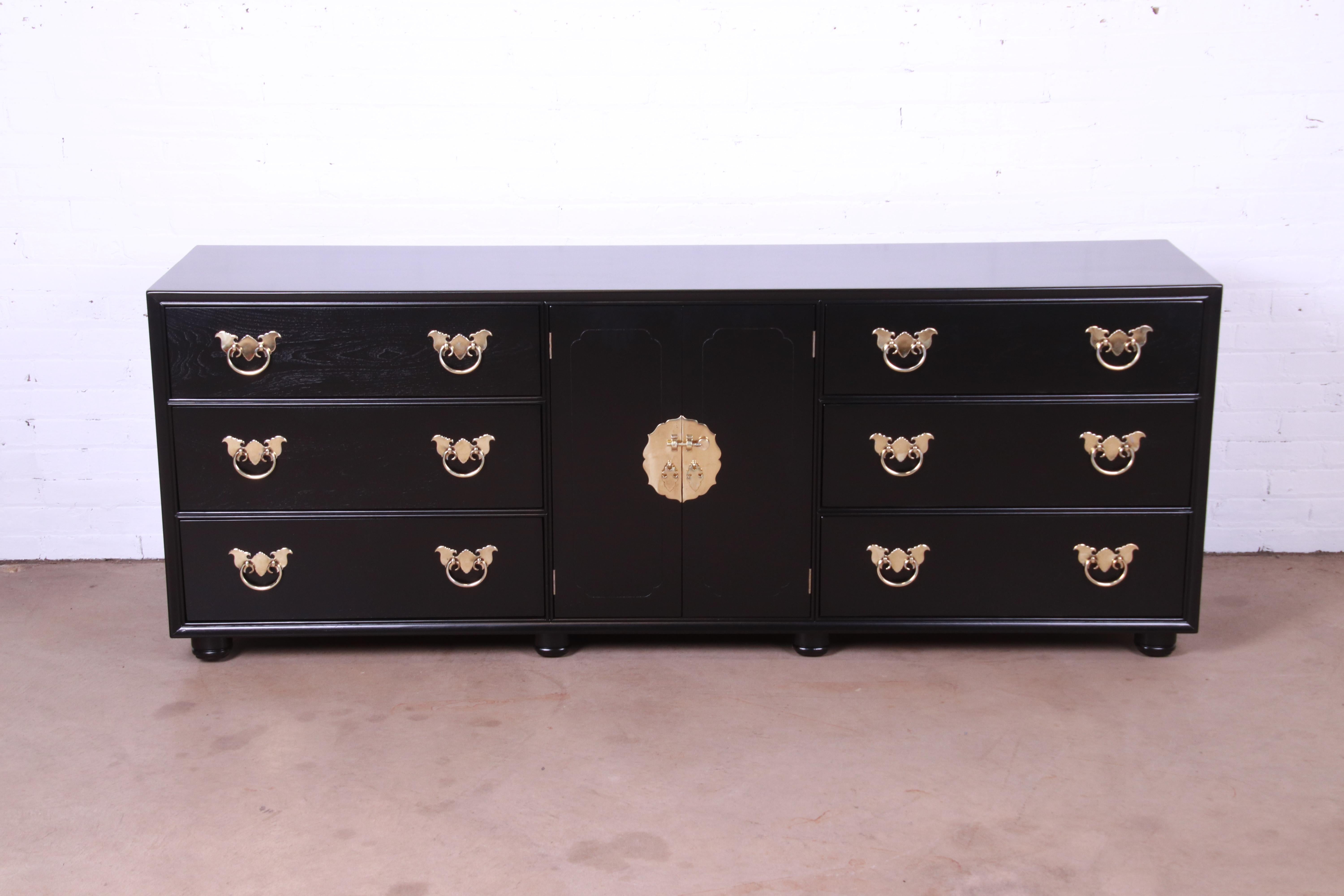 Mid-Century Modern Henredon Hollywood Regency Chinoiserie Black Lacquered Dresser, Newly Refinished