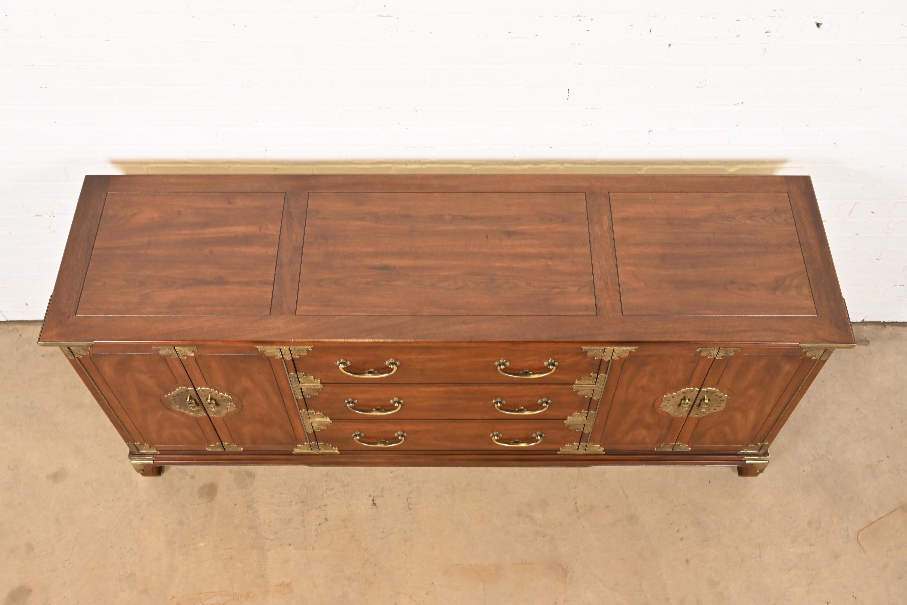 Henredon Hollywood Regency Chinoiserie Mahogany and Brass Sideboard Credenza 9