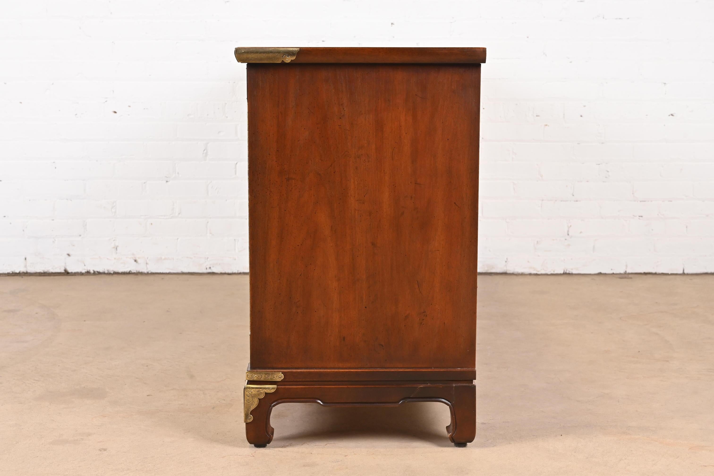 Henredon Hollywood Regency Chinoiserie Mahogany and Brass Sideboard Credenza 10
