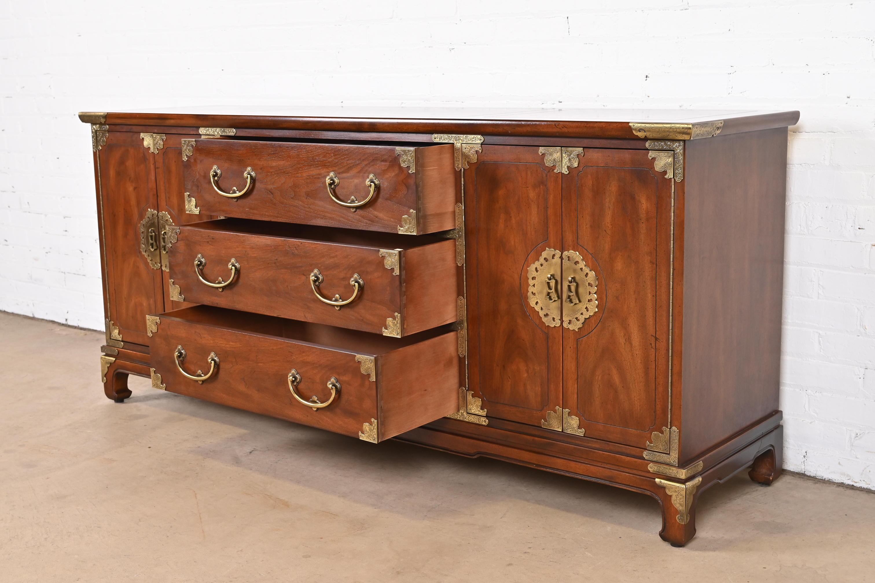 Henredon Hollywood Regency Chinoiserie Mahogany and Brass Sideboard Credenza 3