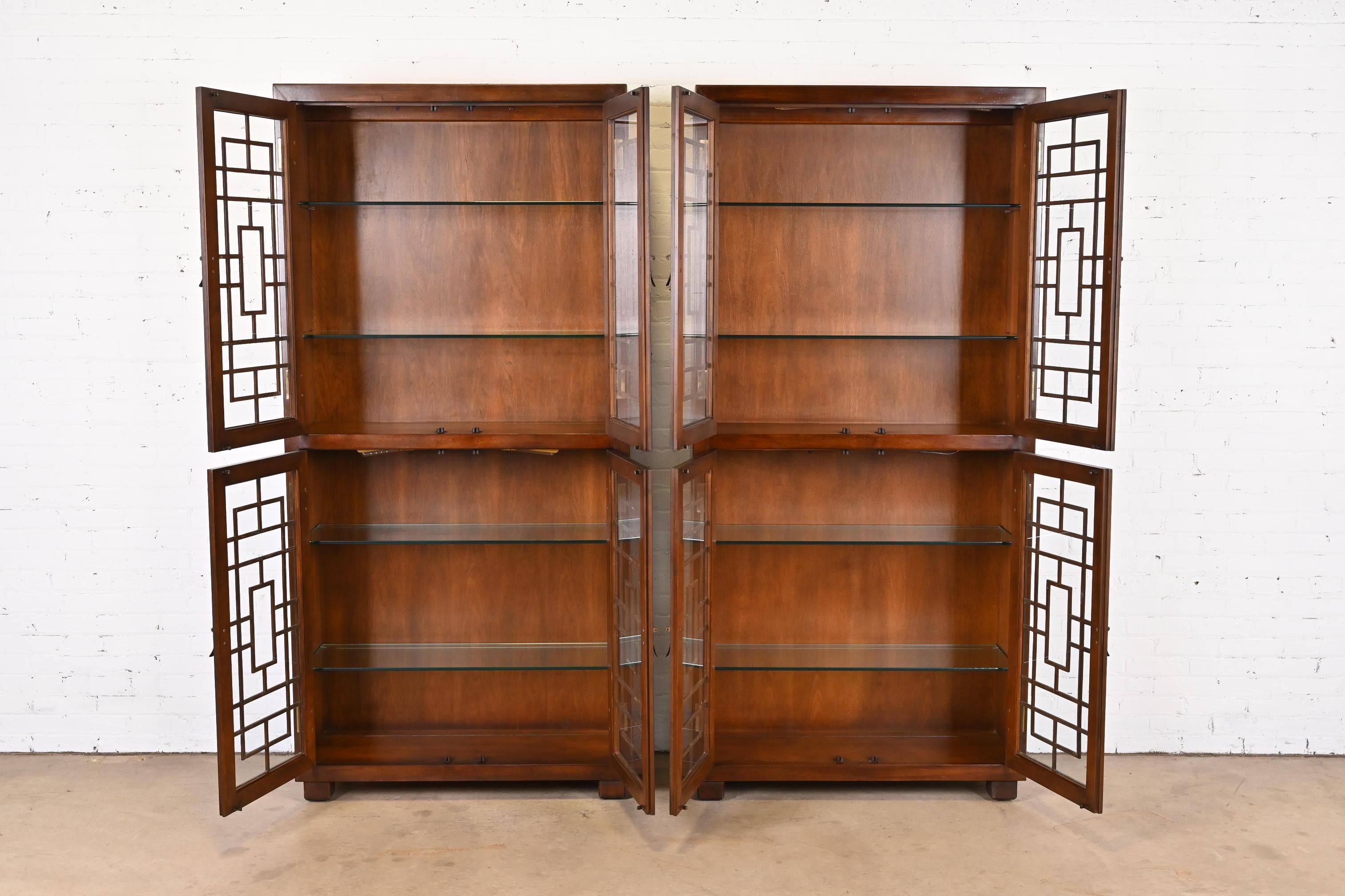 Late 20th Century Henredon Hollywood Regency Chinoiserie Mahogany Bookcases or Display Cabinets