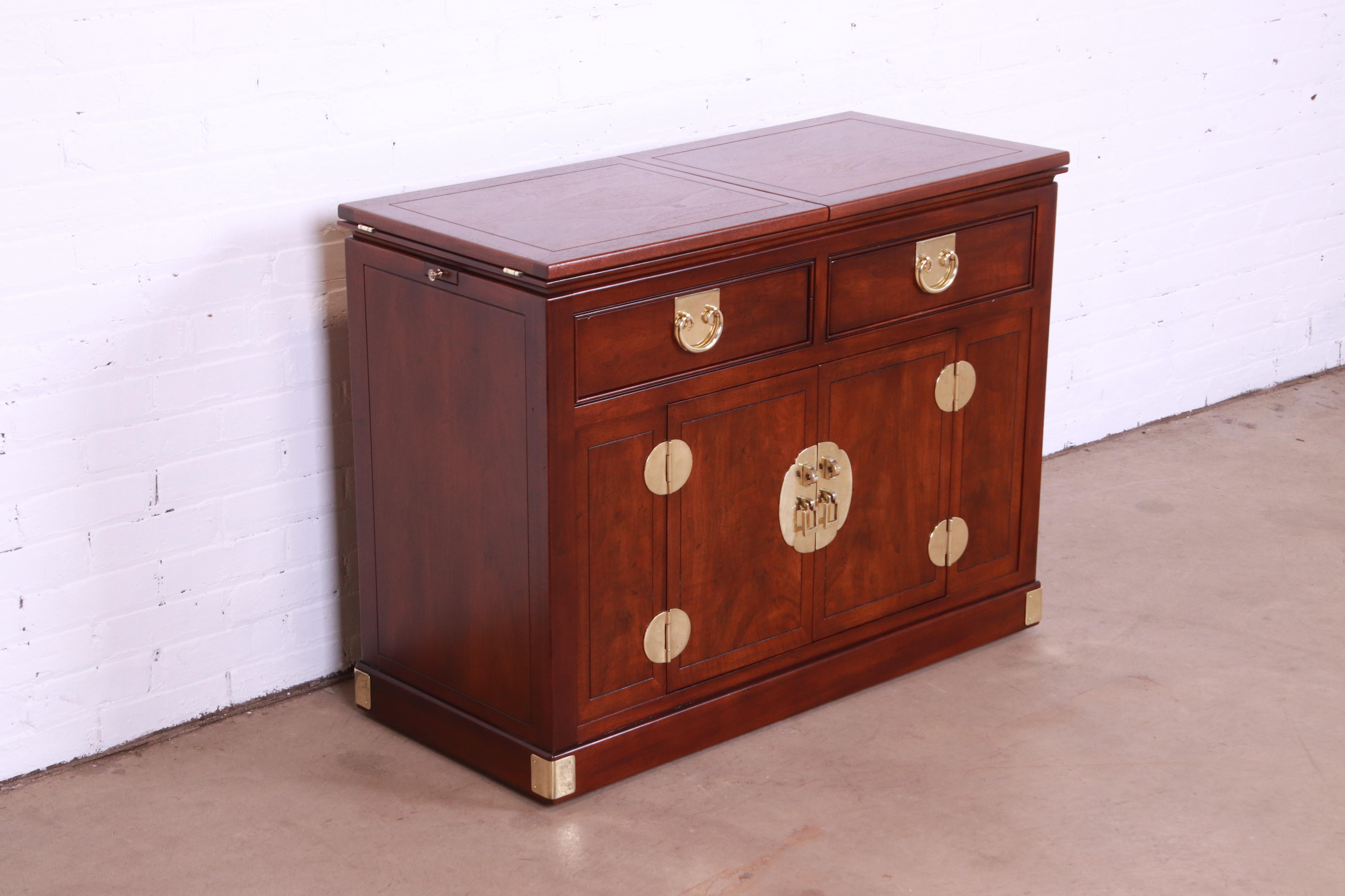 Henredon Hollywood Regency Chinoiserie Walnut and Brass Rolling Bar Cabinet In Good Condition In South Bend, IN