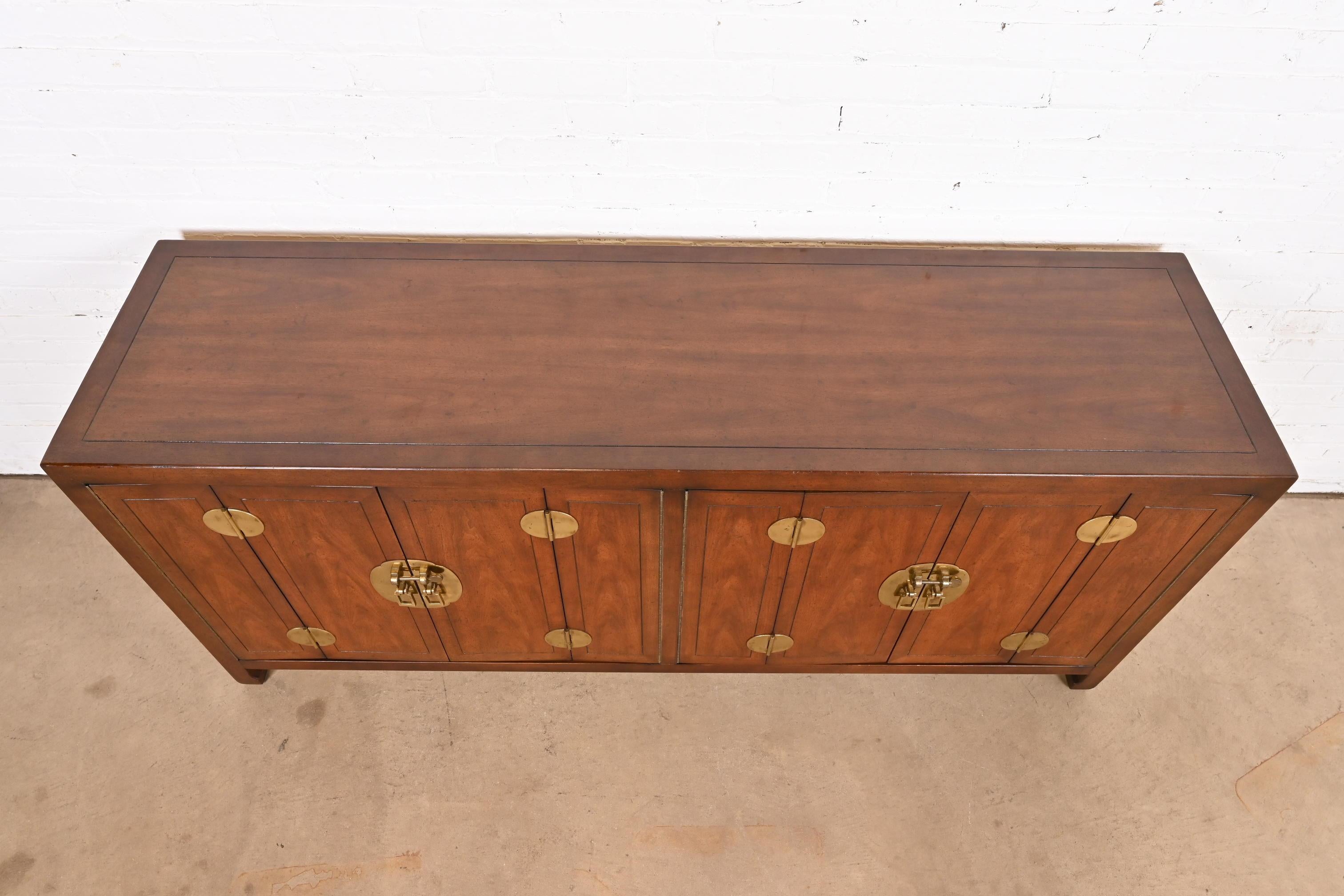 Henredon Hollywood Regency Chinoiserie Walnut and Brass Sideboard Credenza For Sale 5
