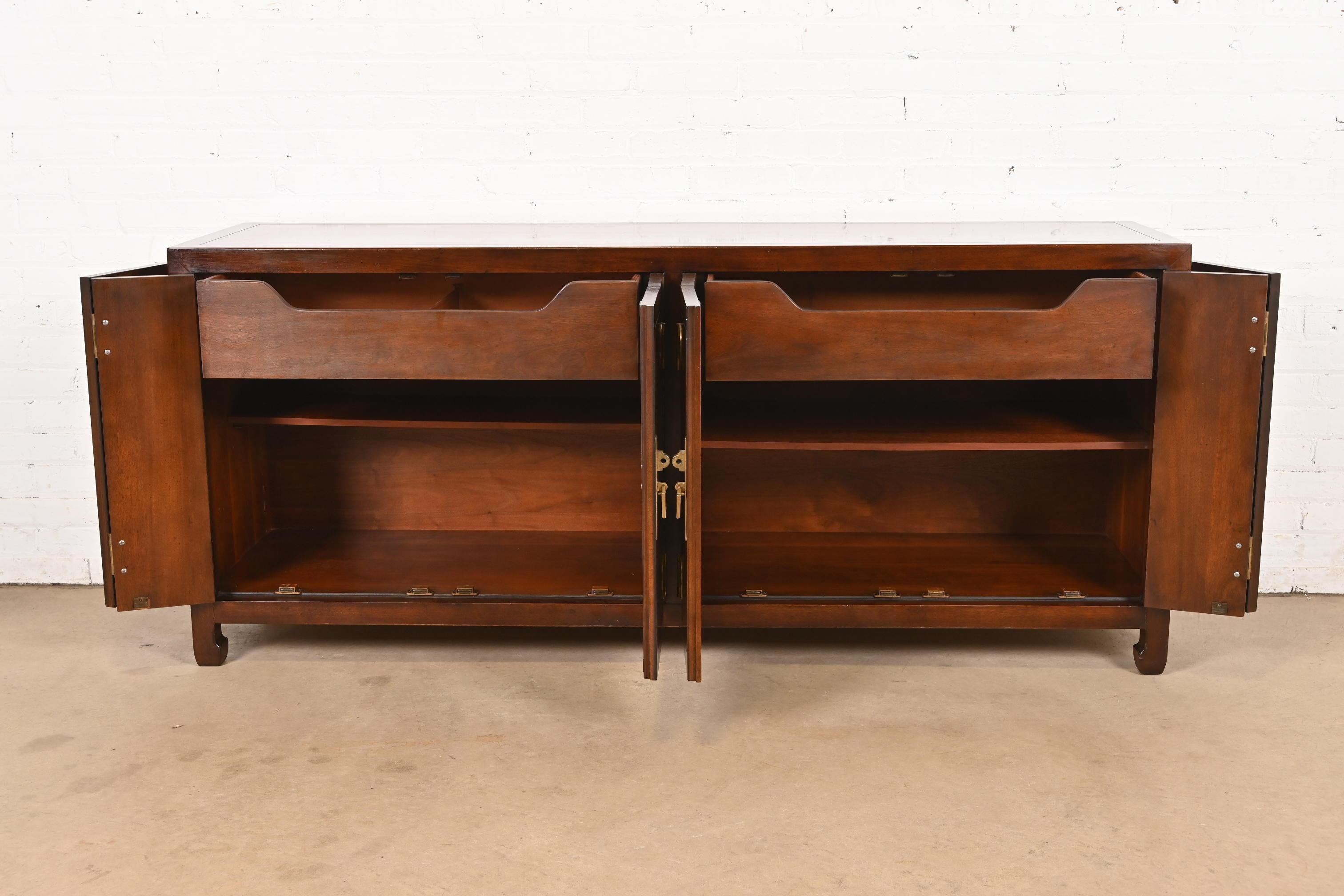 Henredon Hollywood Regency Chinoiserie Walnut and Brass Sideboard Credenza For Sale 1