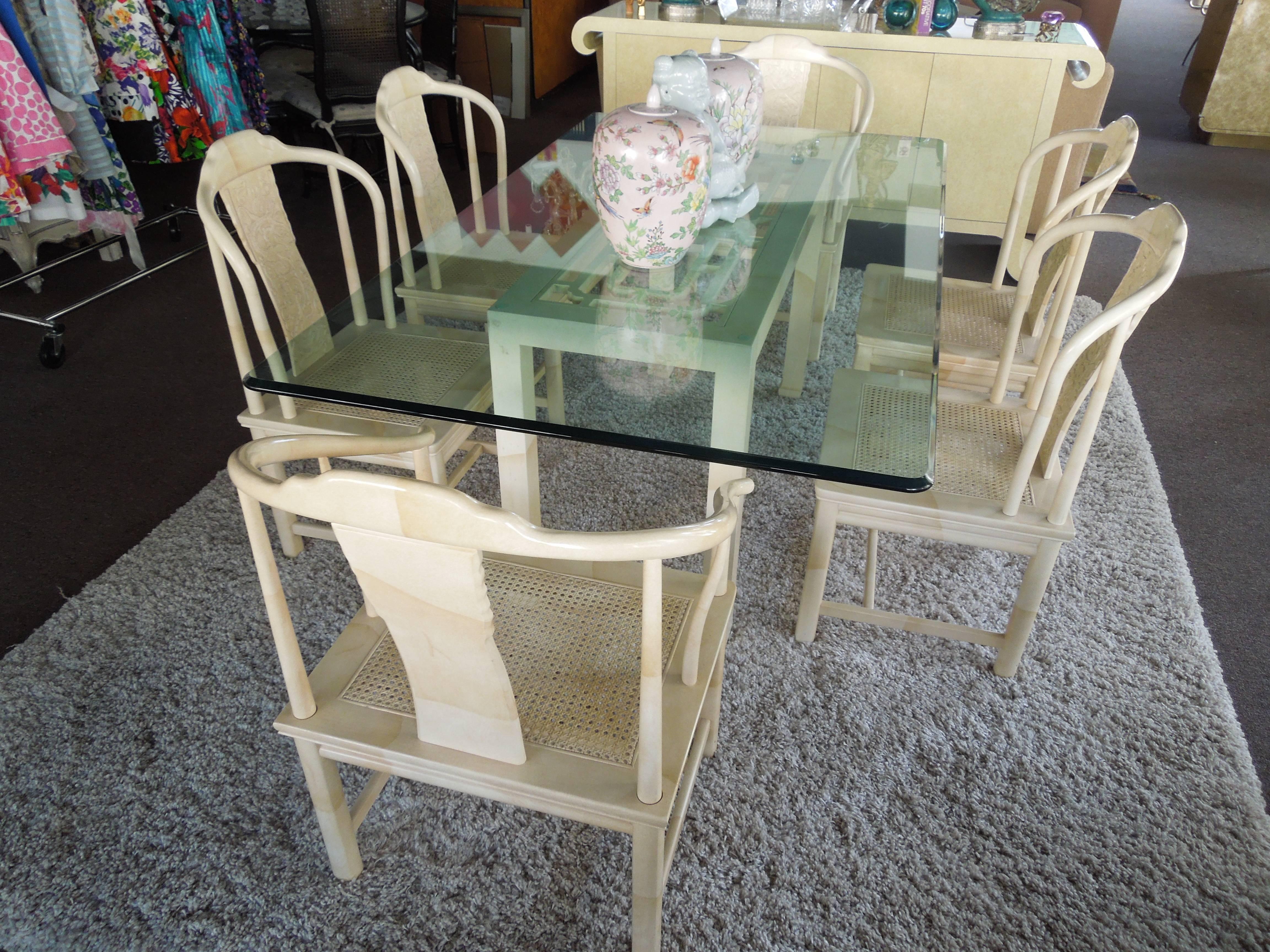  Henredon Hollywood Regency Faux Goatskin and Glass Dining Table In Good Condition For Sale In Palm Springs, CA