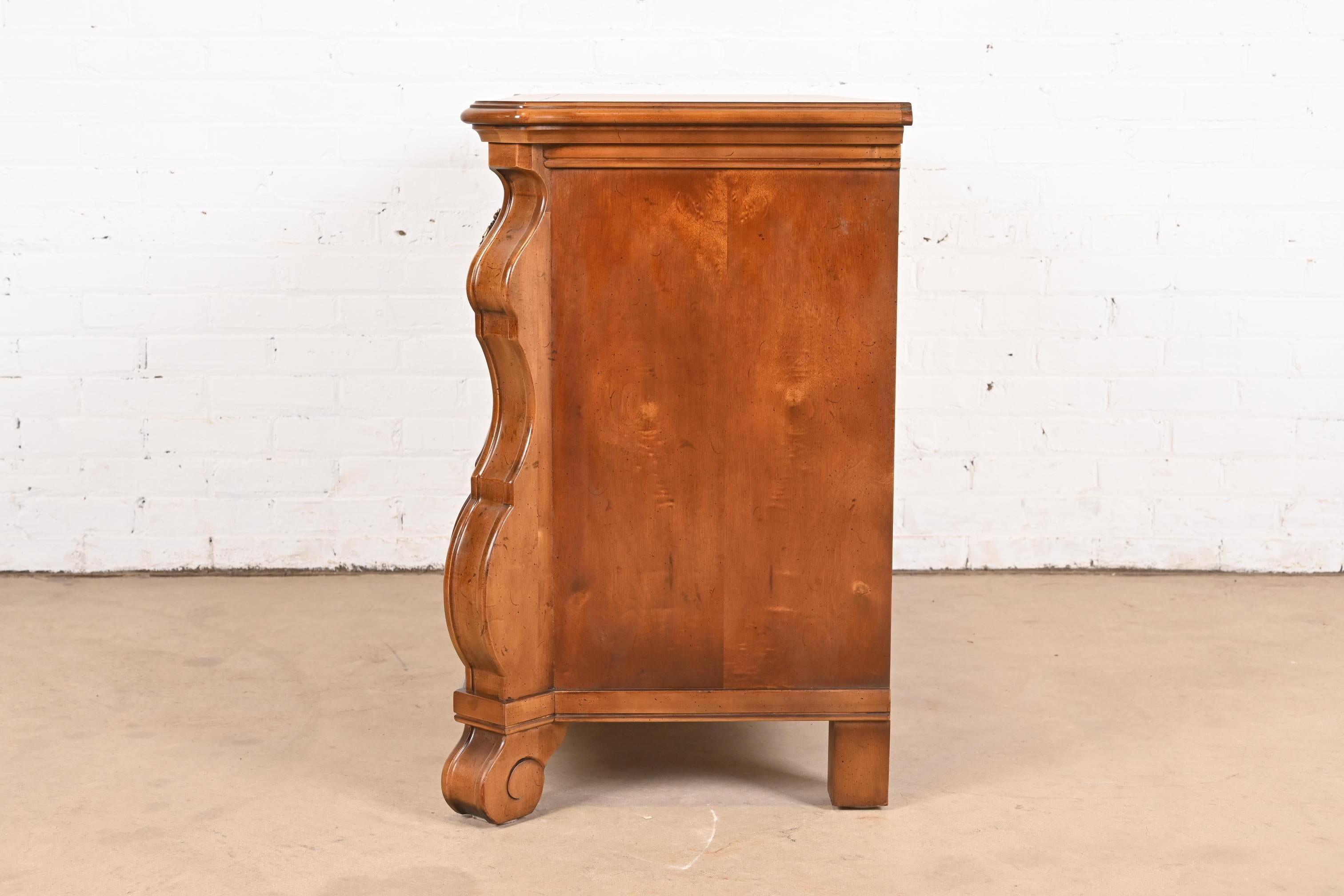 Henredon Italian Baroque Burled Mahogany Bombay Chest or Commode 12