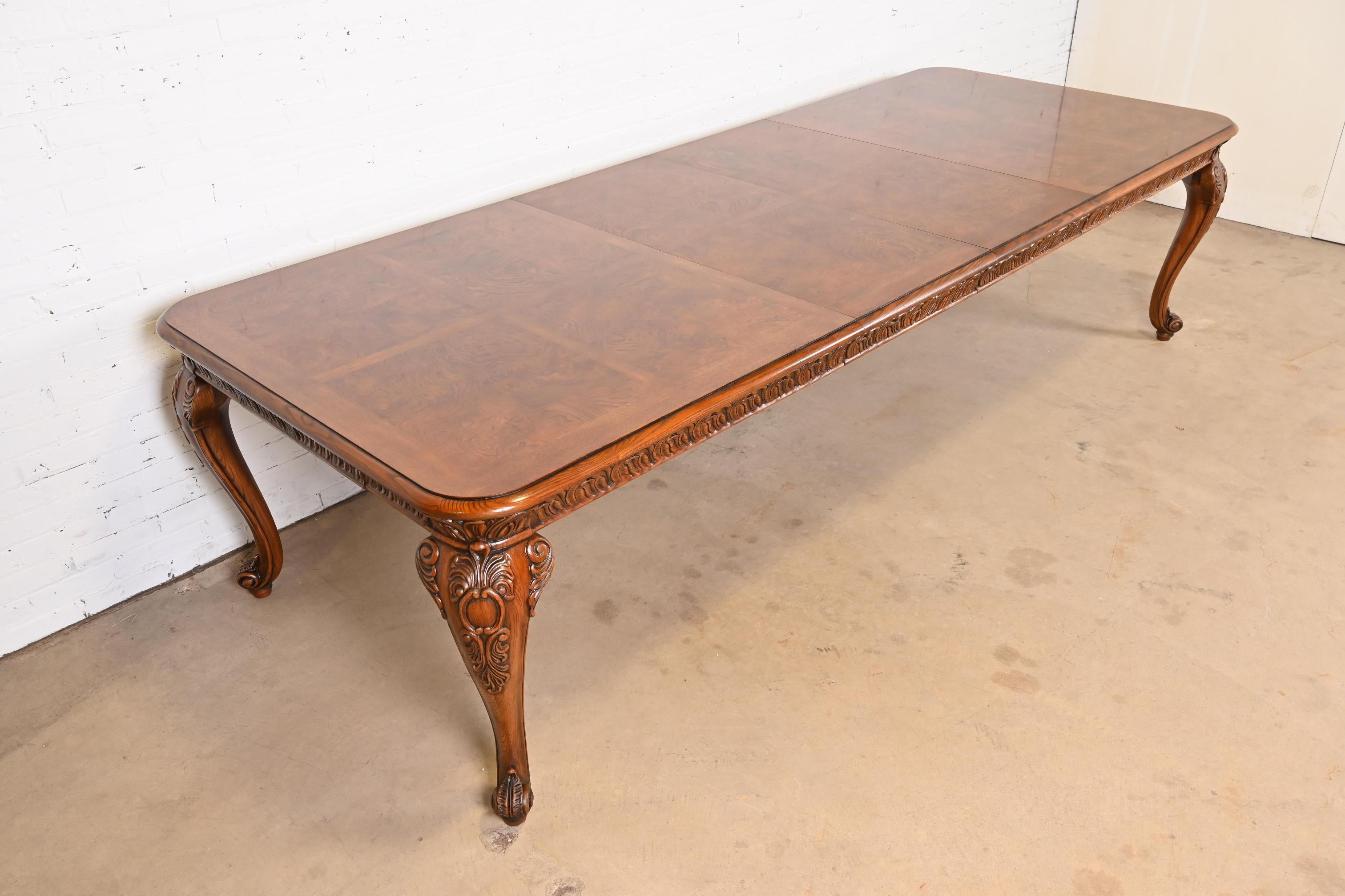 20th Century Henredon Italian Baroque Carved Oak and Burl Wood Extension Dining Table For Sale