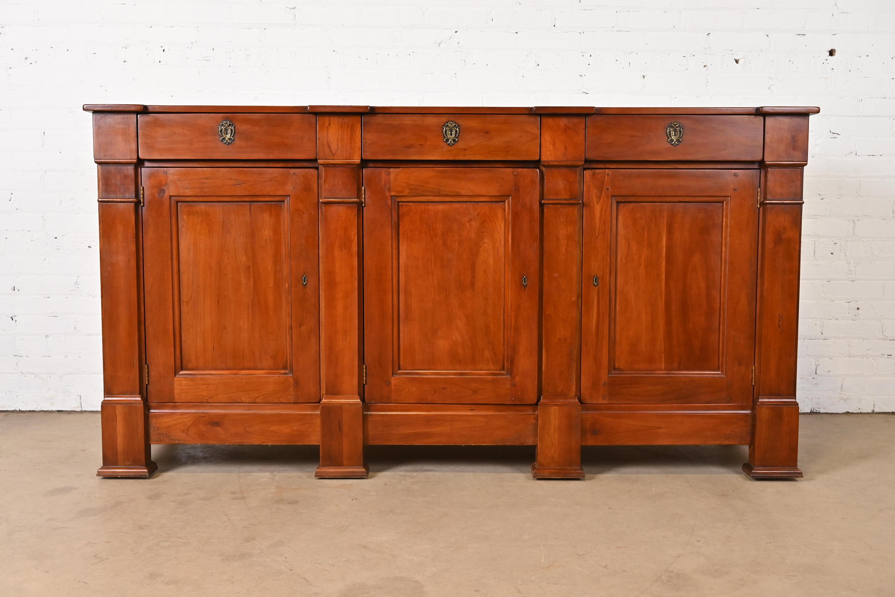 A gorgeous Italian Provincial, Empire, or Neoclassical style sideboard, credenza, or bar cabinet

By Henredon

USA, Late 20th Century

Measures: 75