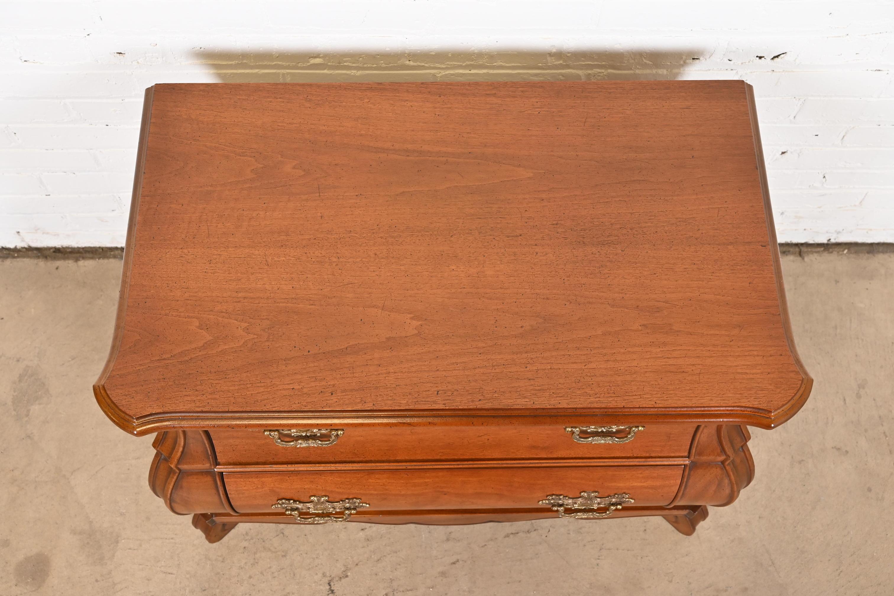 Henredon Italian Louis XV Cherry Wood Bombay Form Commode or Bedside Chest For Sale 5