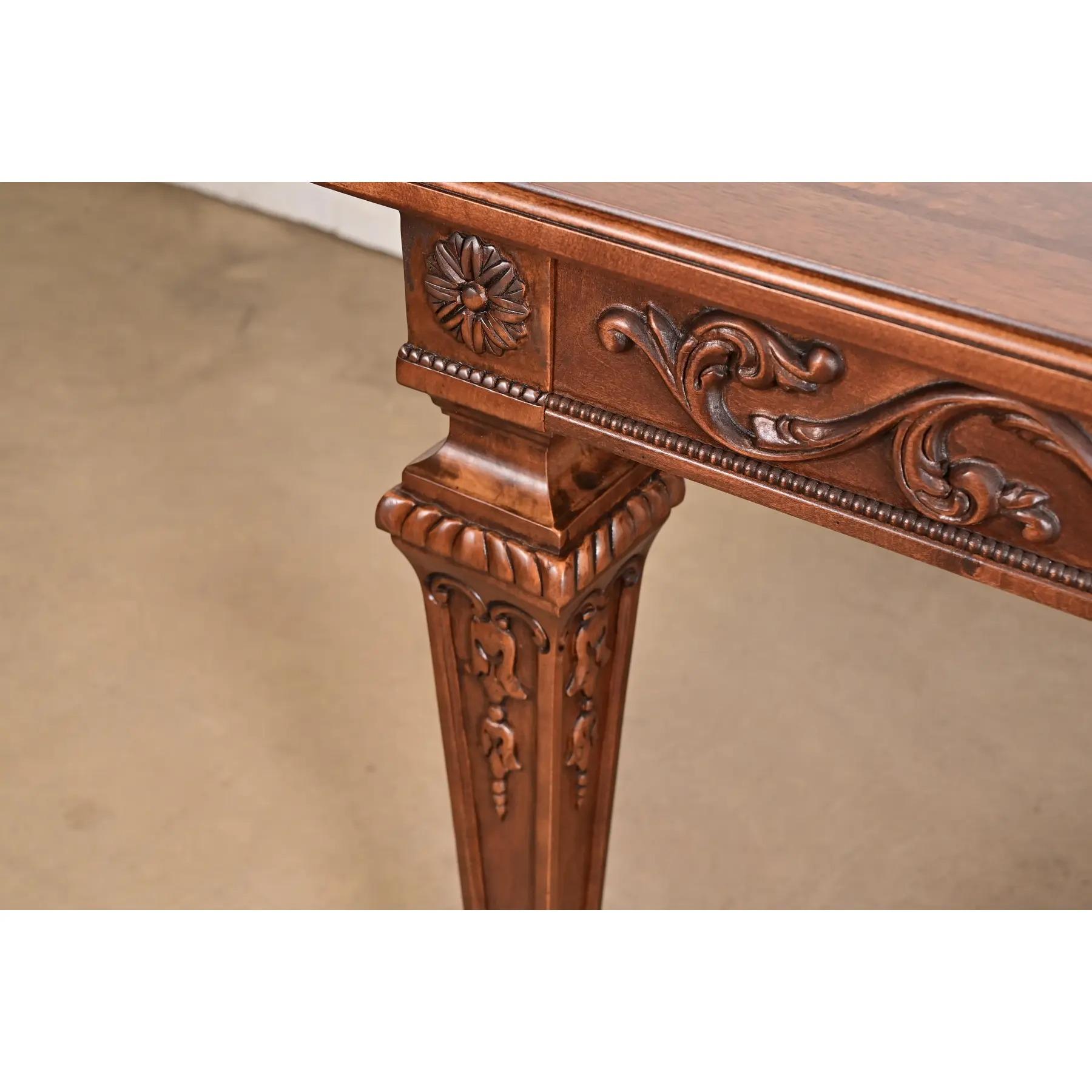 Henredon Italian Louis XVI Carved Oak and Burl Wood Dining Table, Refinished For Sale 7
